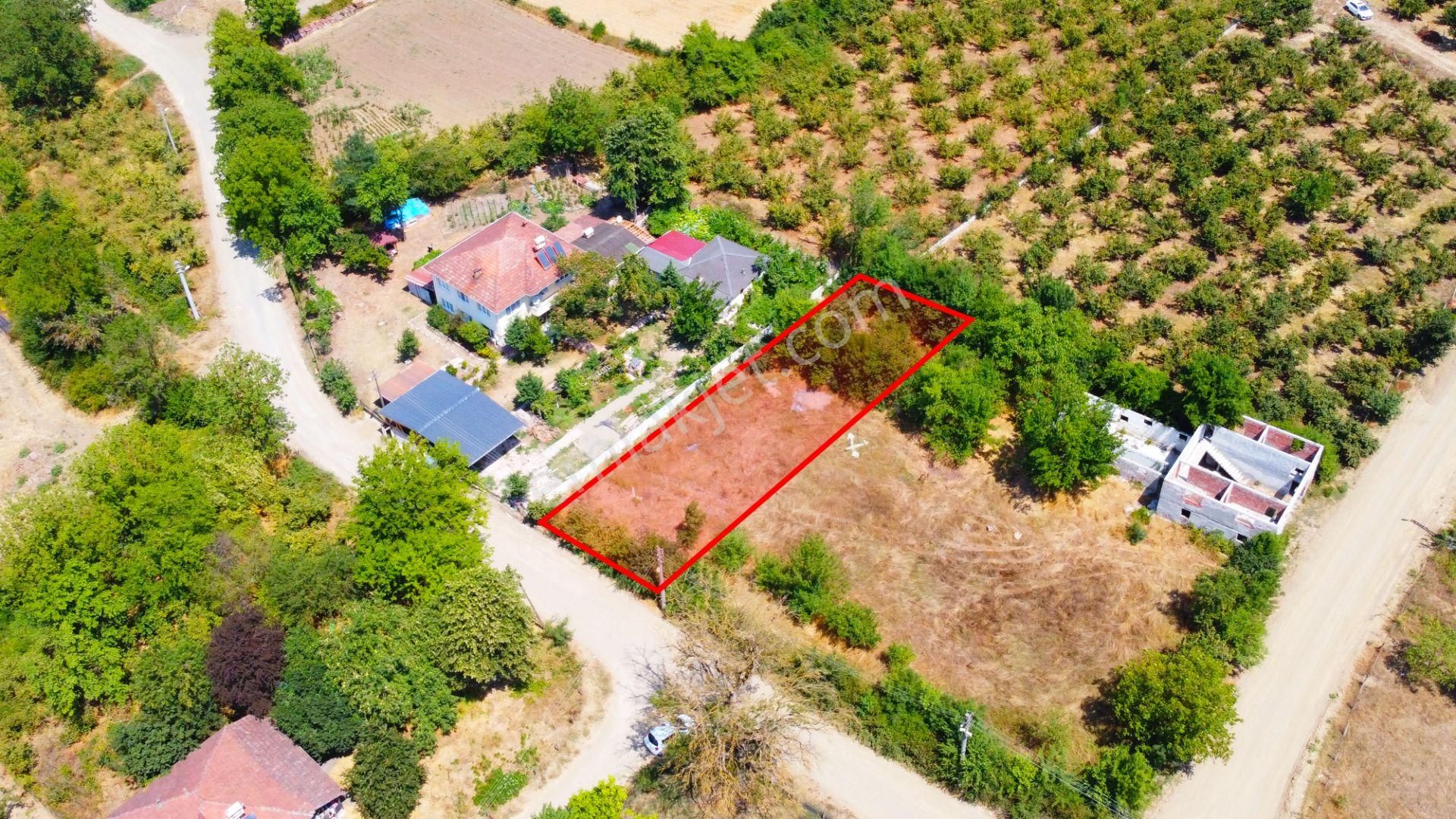 Cumayeri Orta Mh.de 3 Kat İmarlı 779 M2 Satılık Arsa