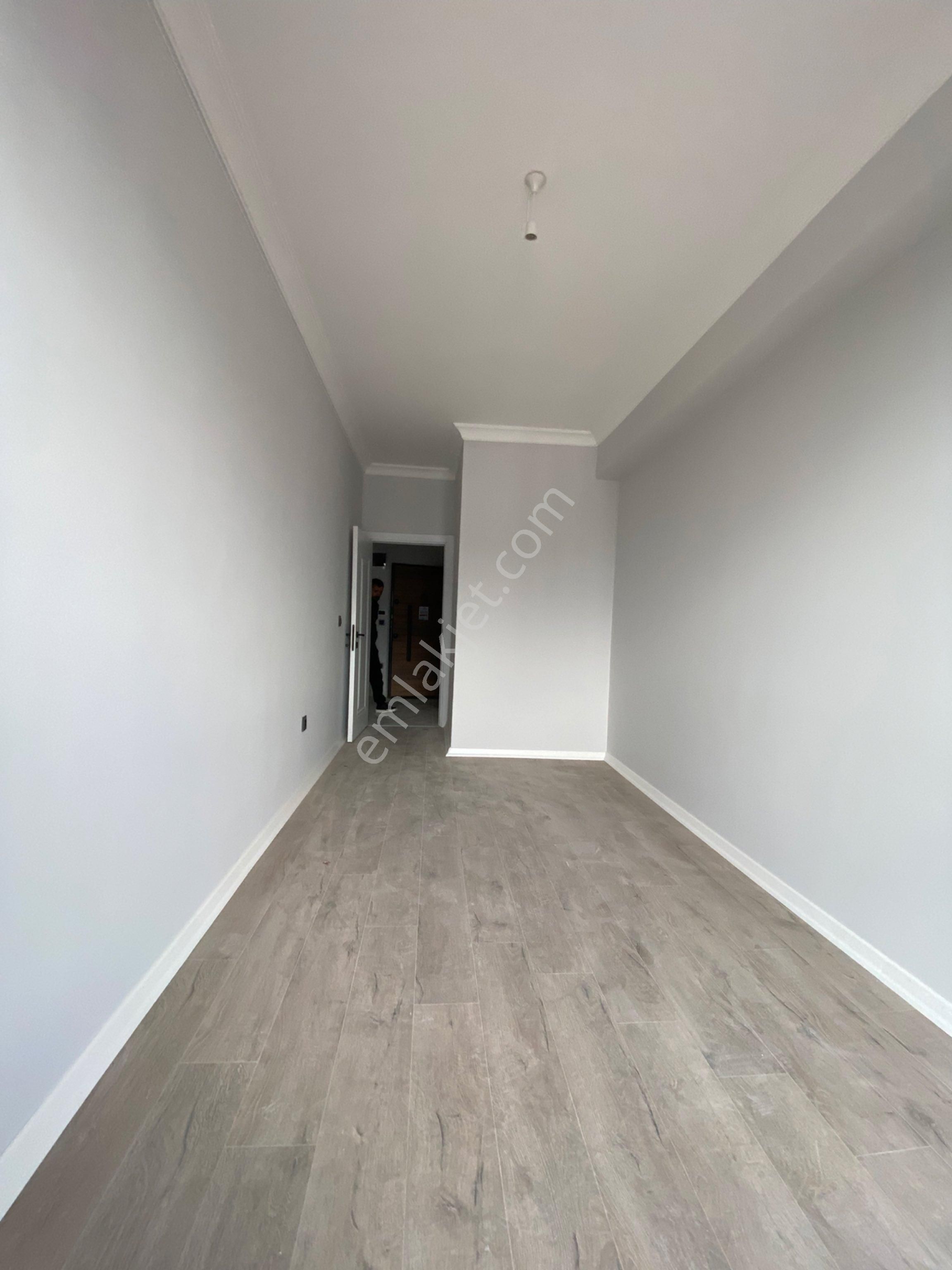 Çekmeköy Alemdağ Mahallesinde Satılık İki Aileye Uygun 4+2 Çatı Dubleks Daire - Görsel 21