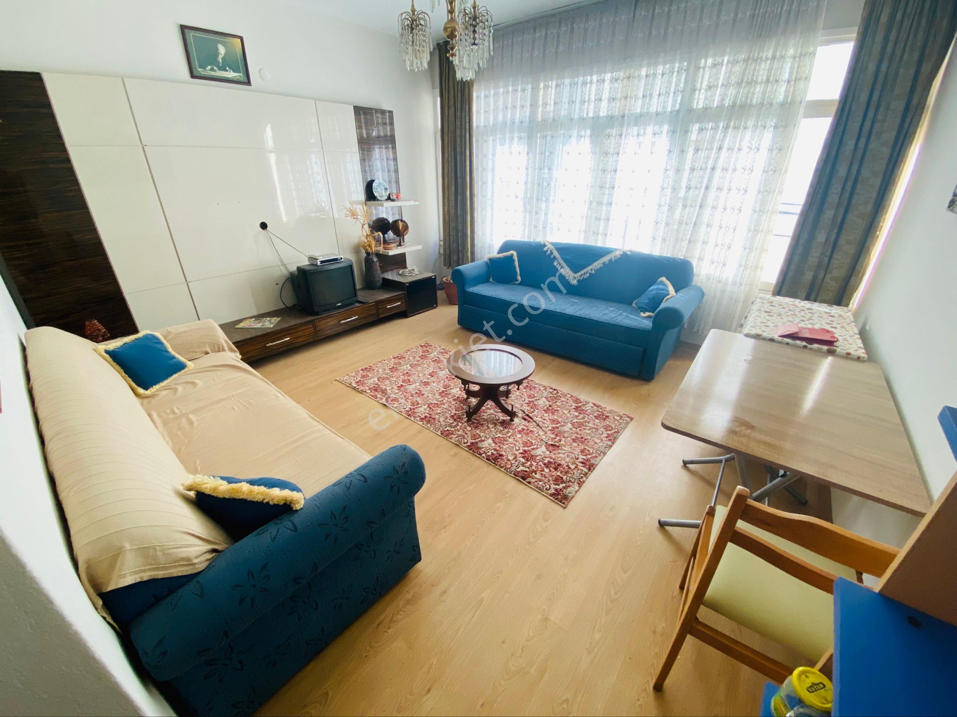 İnönü Caddeye Çok Yakın 1+1 Eşyalı Kiralık Daire