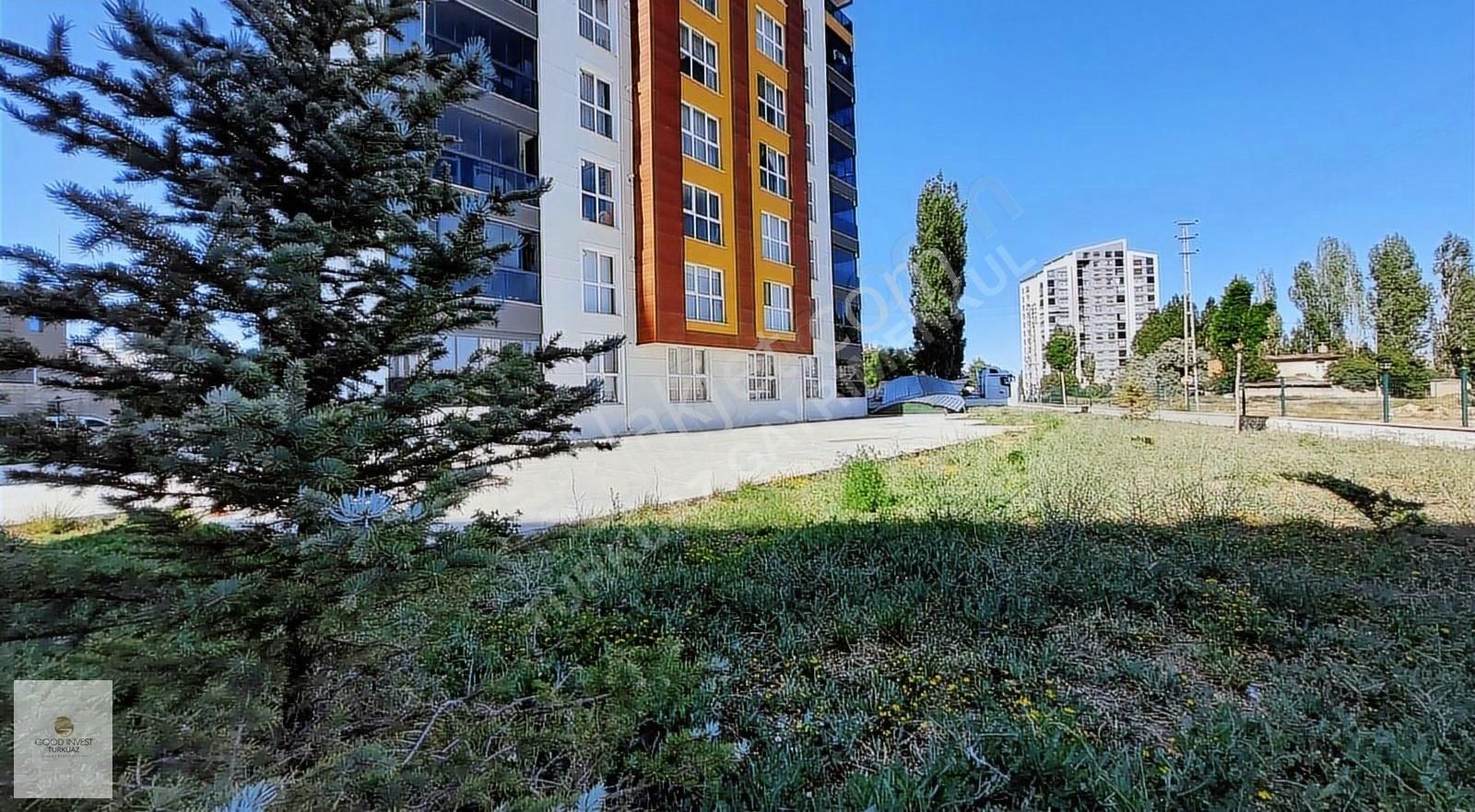 Hastaneye Yürüme Mesafesinde, Sitede, Kapalı Otoparklı Lüks 4+1