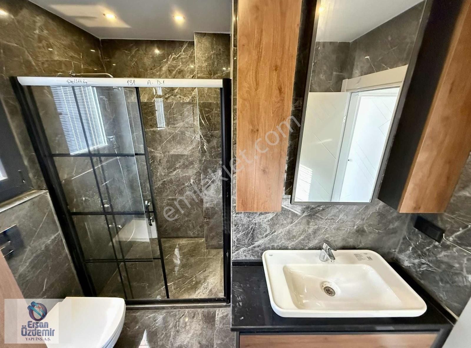 Ersan Özdemir İnşaat'tan Denize Sıfır Tek Başına 3+1 Müstakil Ev - Görsel 14