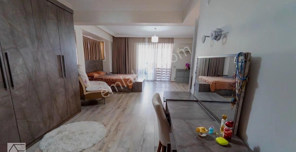 Muğla Fethiye Bölgesinde 6+1 Ters Dubleks Satılık Eşyasız Havuzlu Daire - Görsel 12