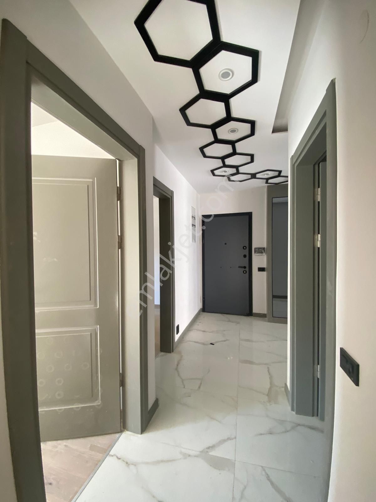 Nezih Bir Sitede 3+1 Satılık Daire - Görsel 10