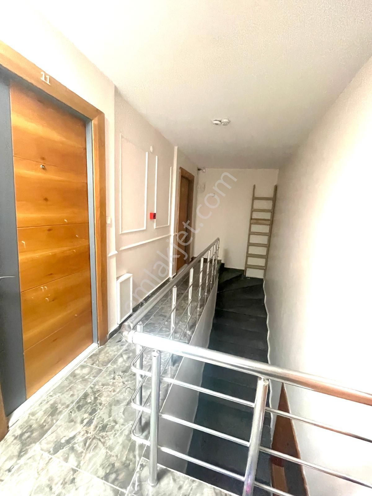 İstanbul House'dan Yeşilköy'de 5 Katlı Satılık 3 Yıllık Bina - Görsel 9