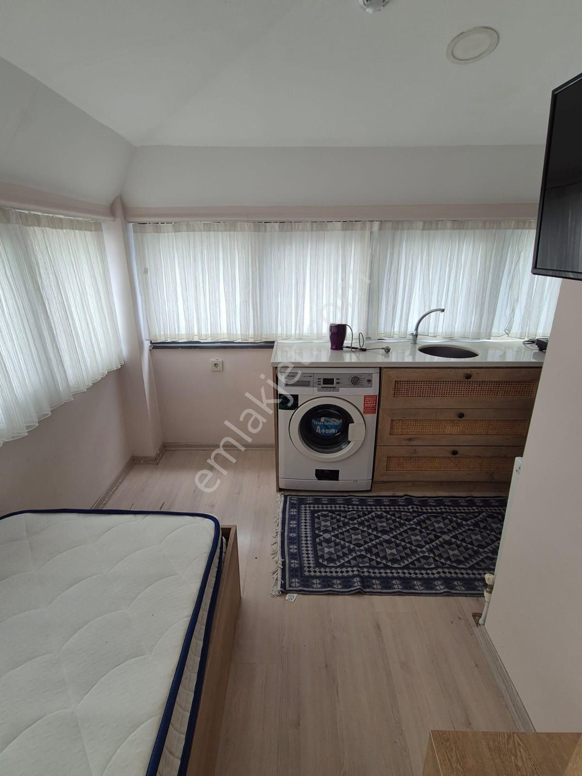 İstanbul House'dan Yeşilköy'de 5 Katlı Satılık 3 Yıllık Bina - Görsel 13