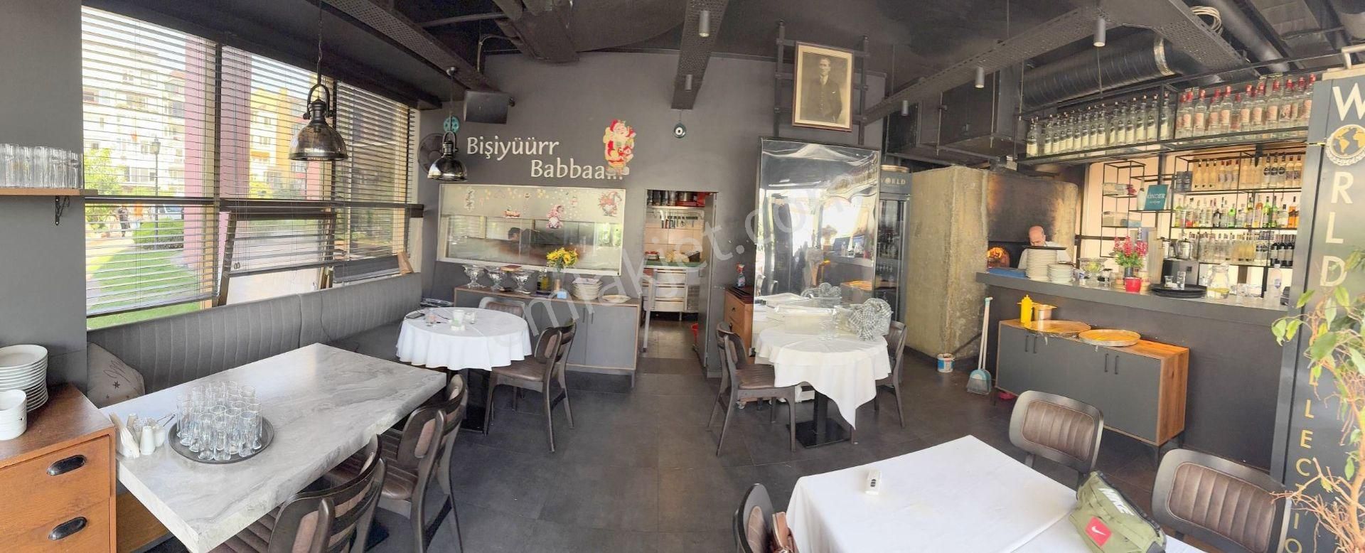 Bjk Plaza'da 65m2 + 45m2 Kapalı Bahçeli Düz Giriş Fırsat Mağaza