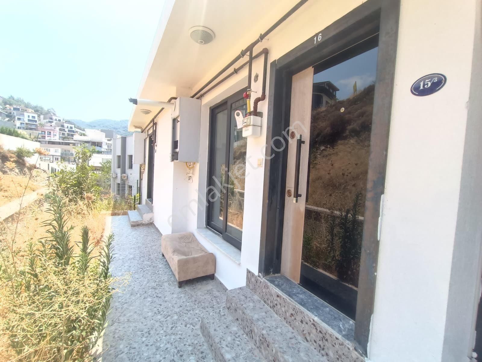 Sakarya Caddesi Yakını 1+1 Dubleks Kiralık Daire