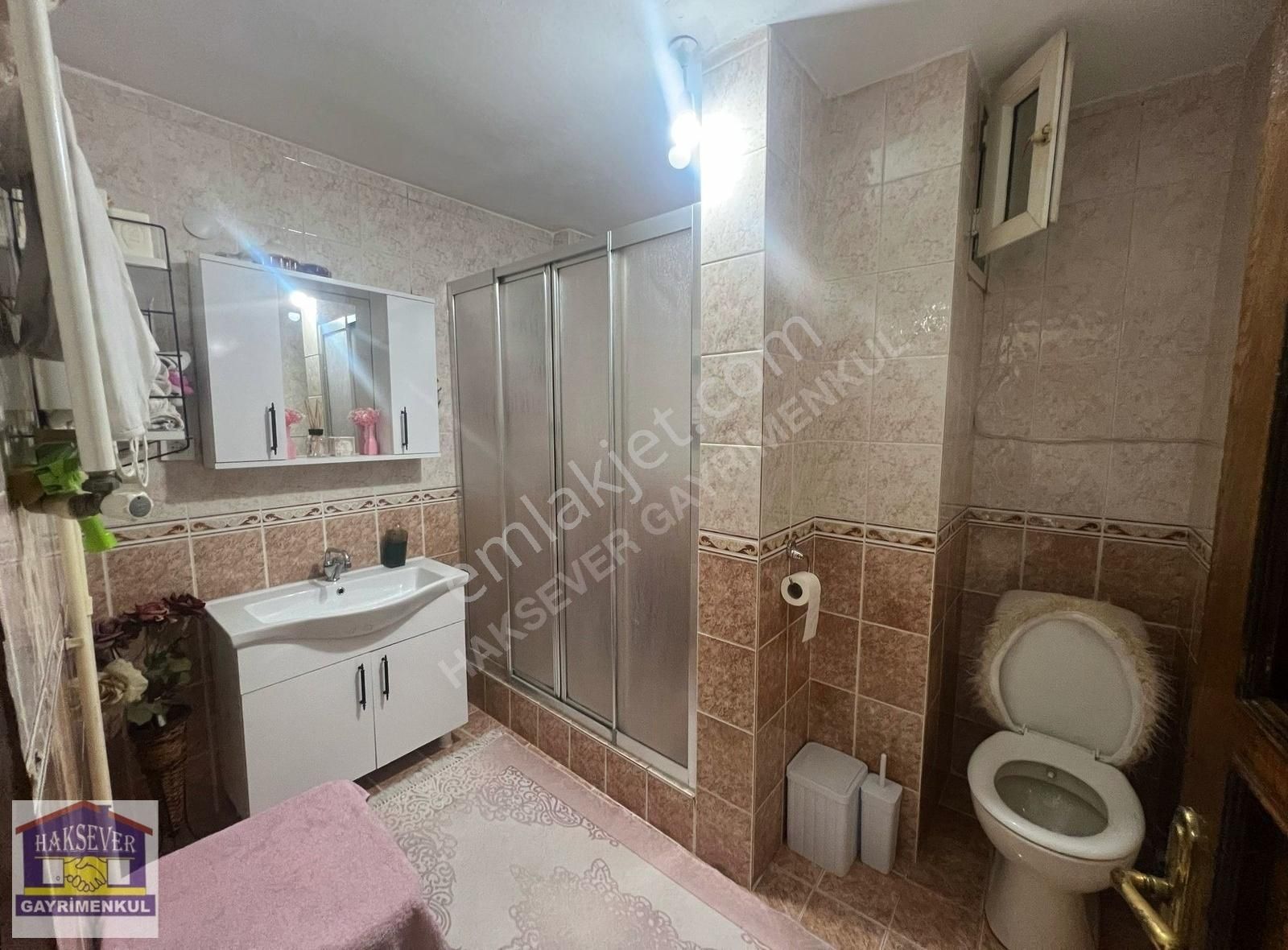 Haksever'den 2+1 100m2 Balkonlu Satılık Ara Kat