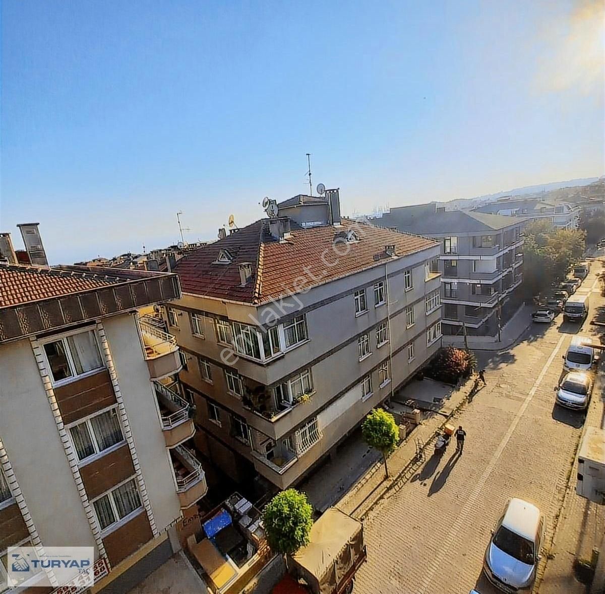 Turyap'tan Zafer Caddesinde Asansörlü Ön Cephe 3+1 Daire
