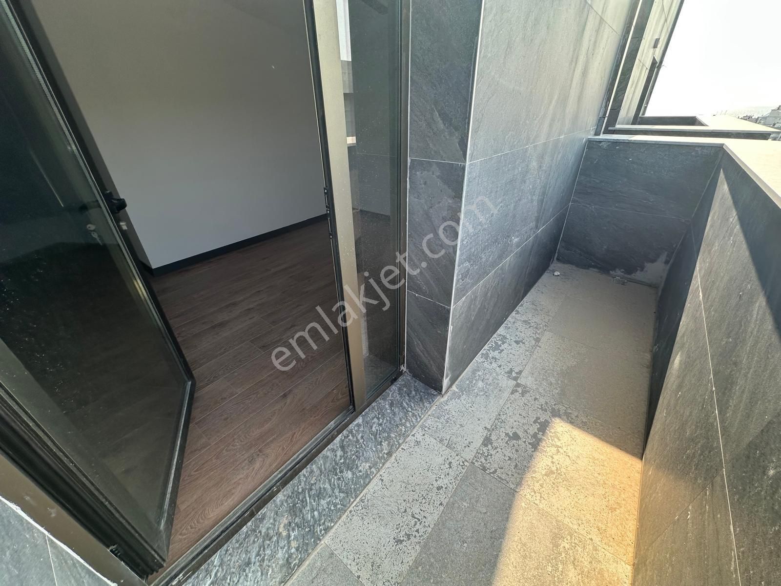 Kuşadası Ege Mahallesinde 3+1 Loft Daire - Görsel 5