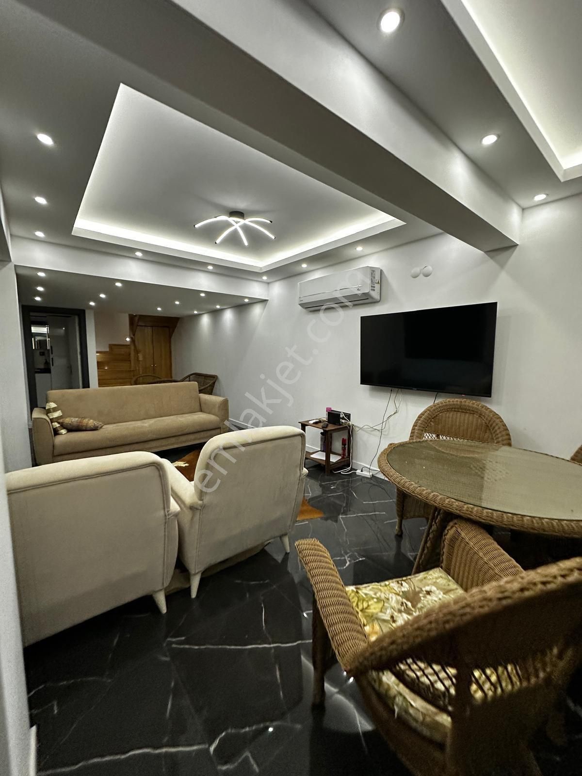 Kuşadası Davutlar Denize Sıfır 5+1 Yazlık - Görsel 25