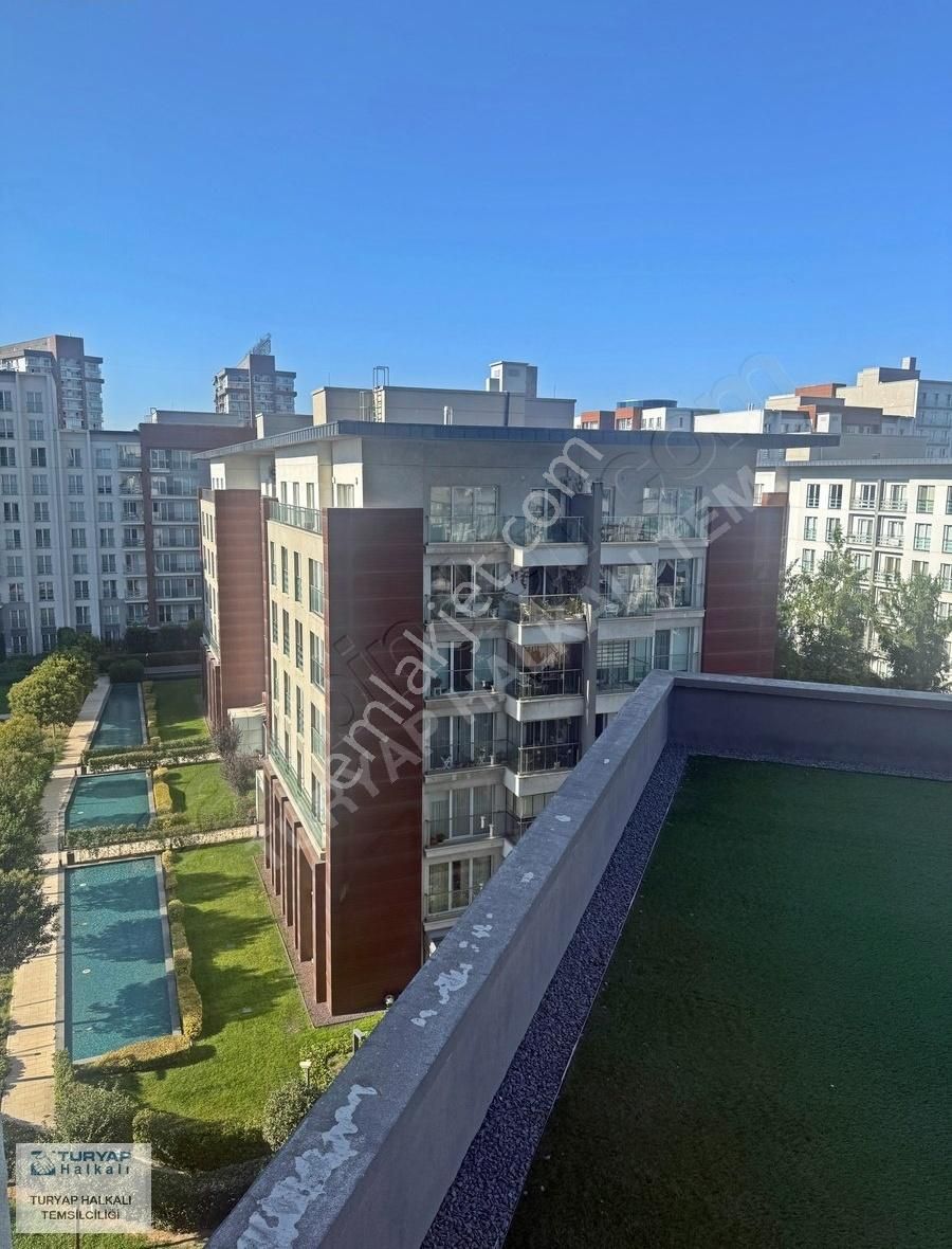 Atakent Tema İstanbul 1 Sitesi 3+1 147m2 Alçık Kat Satılık Daire