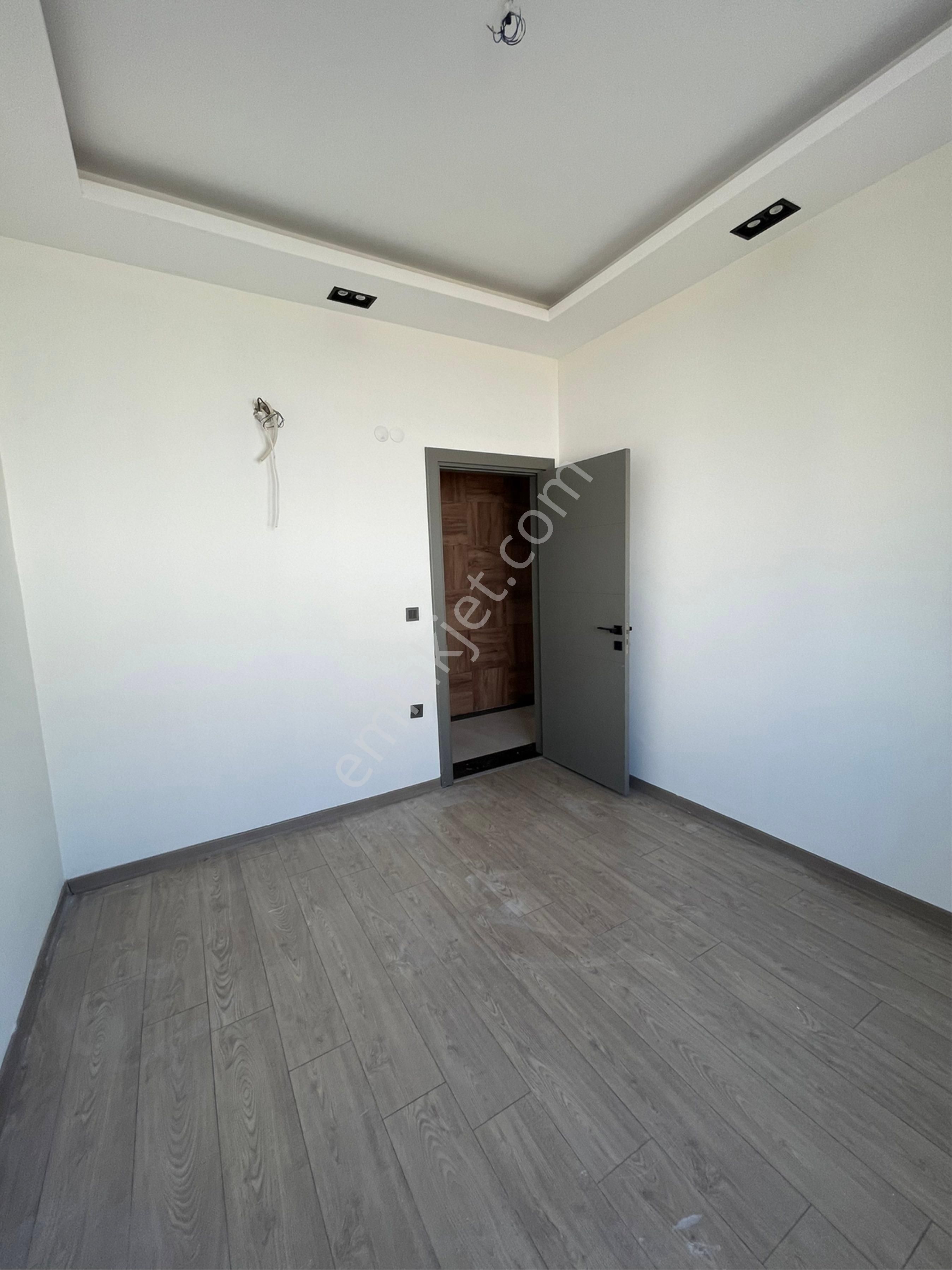 Kuşadası Değirmendere’de Müstakil Bahçeli 3+1 Daire - Görsel 15