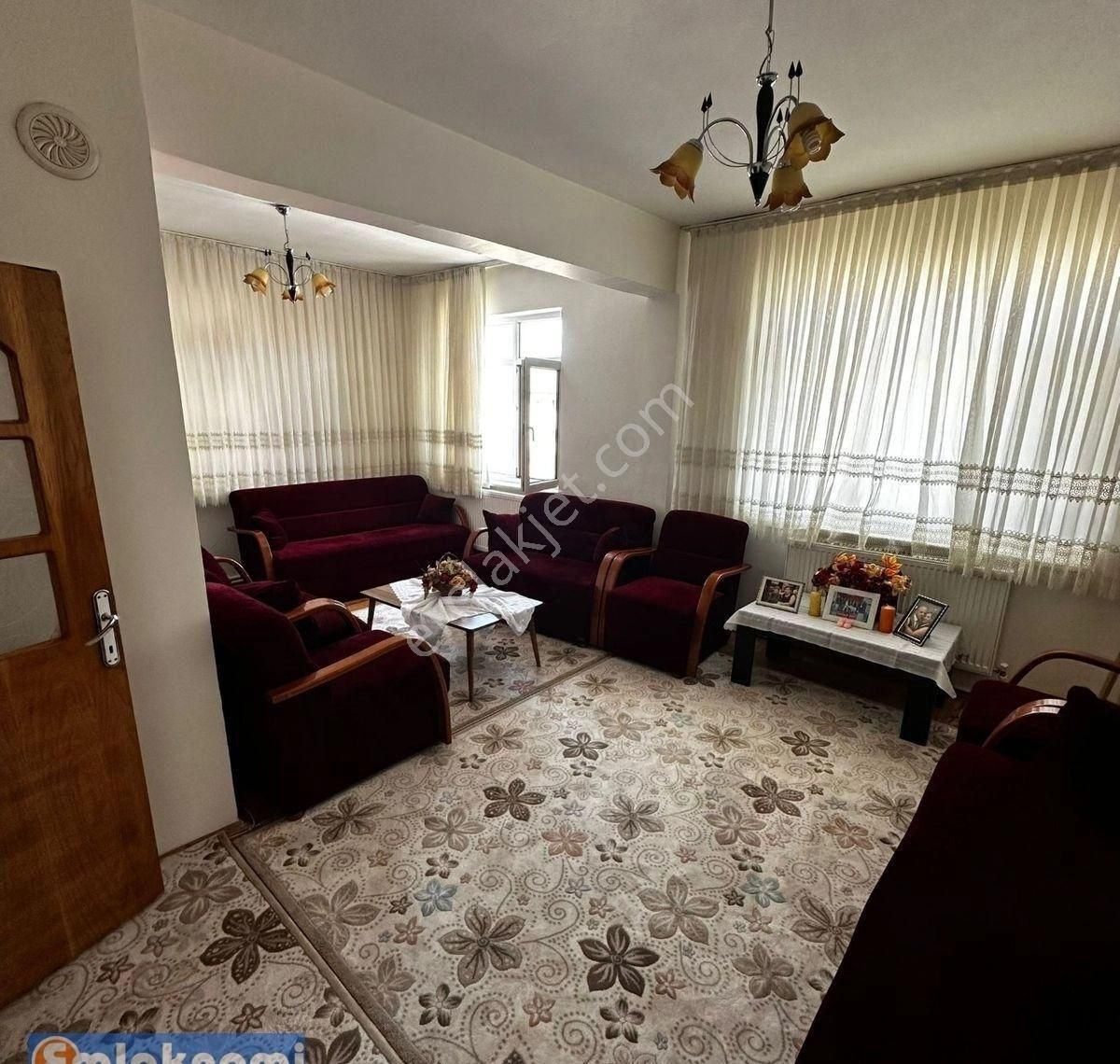 Özcan Aktaş Emlaknomi'den 2. İstasyon'da Satılık 2+1 Daire (71336)