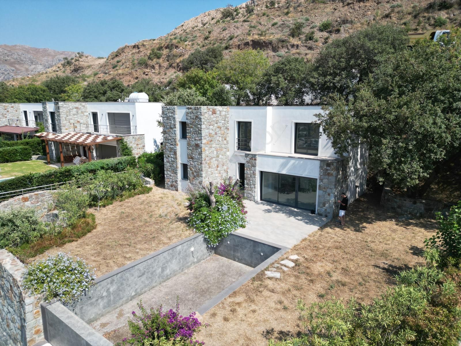 Yalıkavak Koyunbaba’da Deniz Manzaralı Havuzlu Satılık Müstakil Villa - Görsel 8