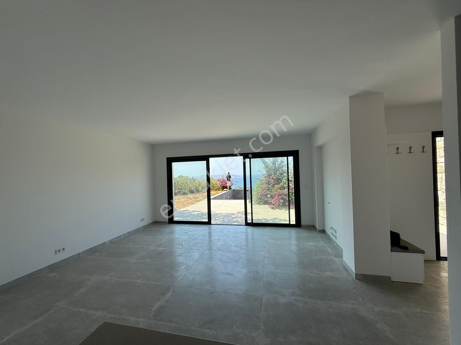 Yalıkavak Koyunbaba’da Deniz Manzaralı Havuzlu Satılık Müstakil Villa - Görsel 17