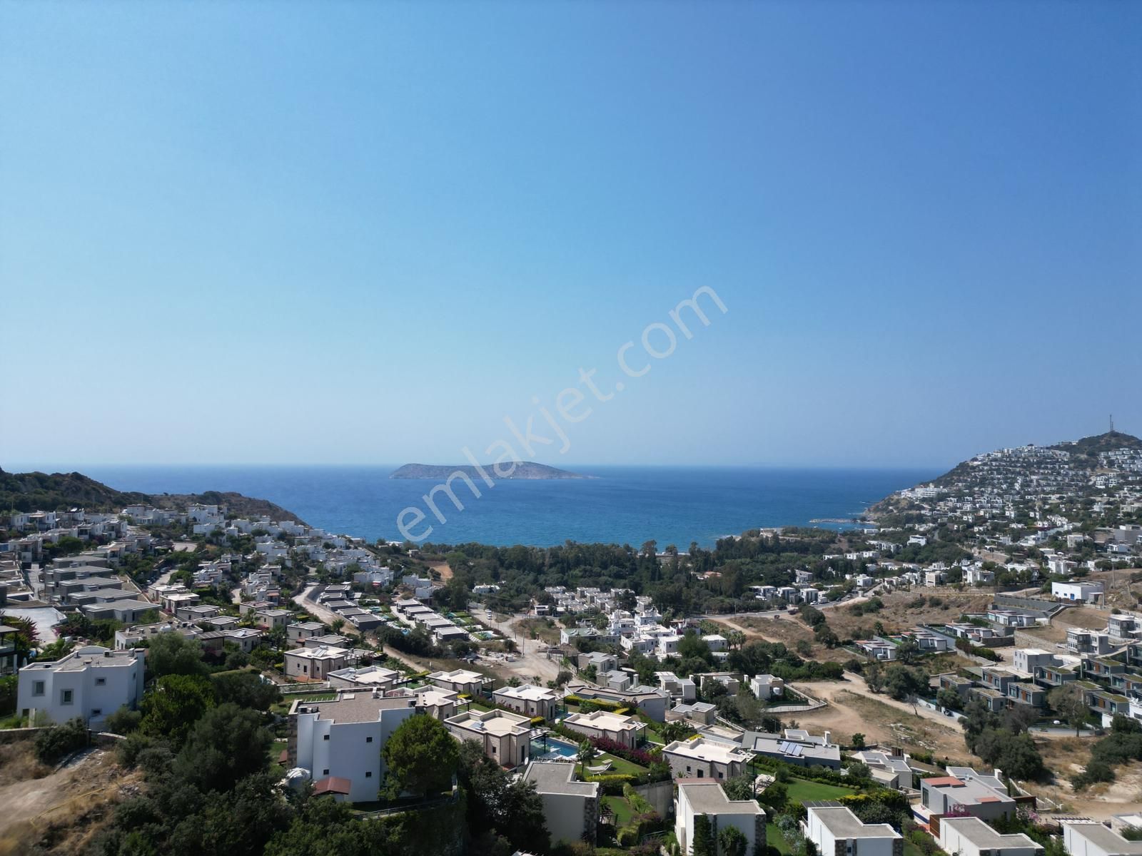 Yalıkavak Koyunbaba’da Deniz Manzaralı Havuzlu Satılık Müstakil Villa - Görsel 2