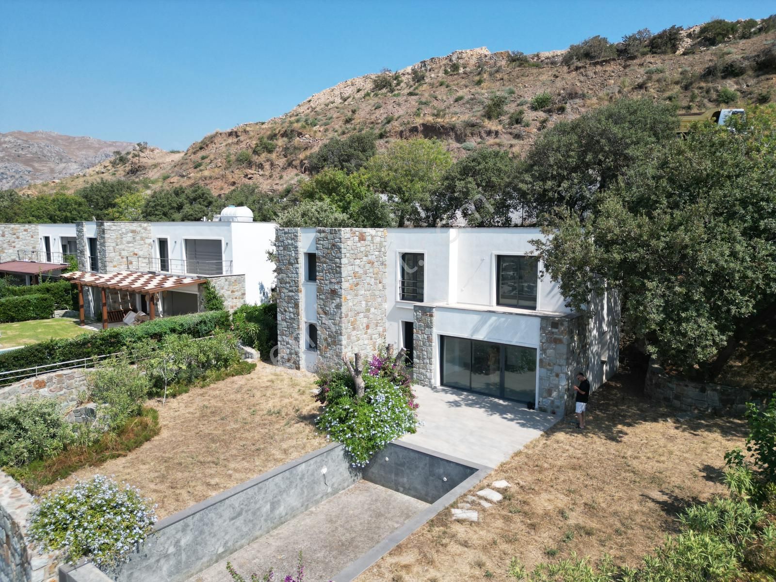 Yalıkavak Koyunbaba’da Deniz Manzaralı Havuzlu Satılık Müstakil Villa - Görsel 10