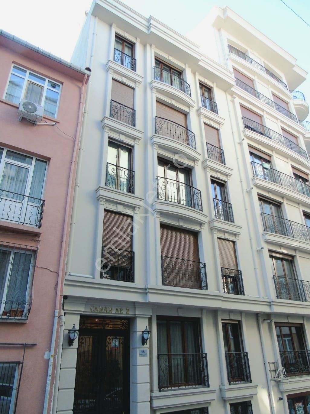 Teşvikiye Hüsrev Gerede'de Genç Binada 2+1 Kiralık Daire