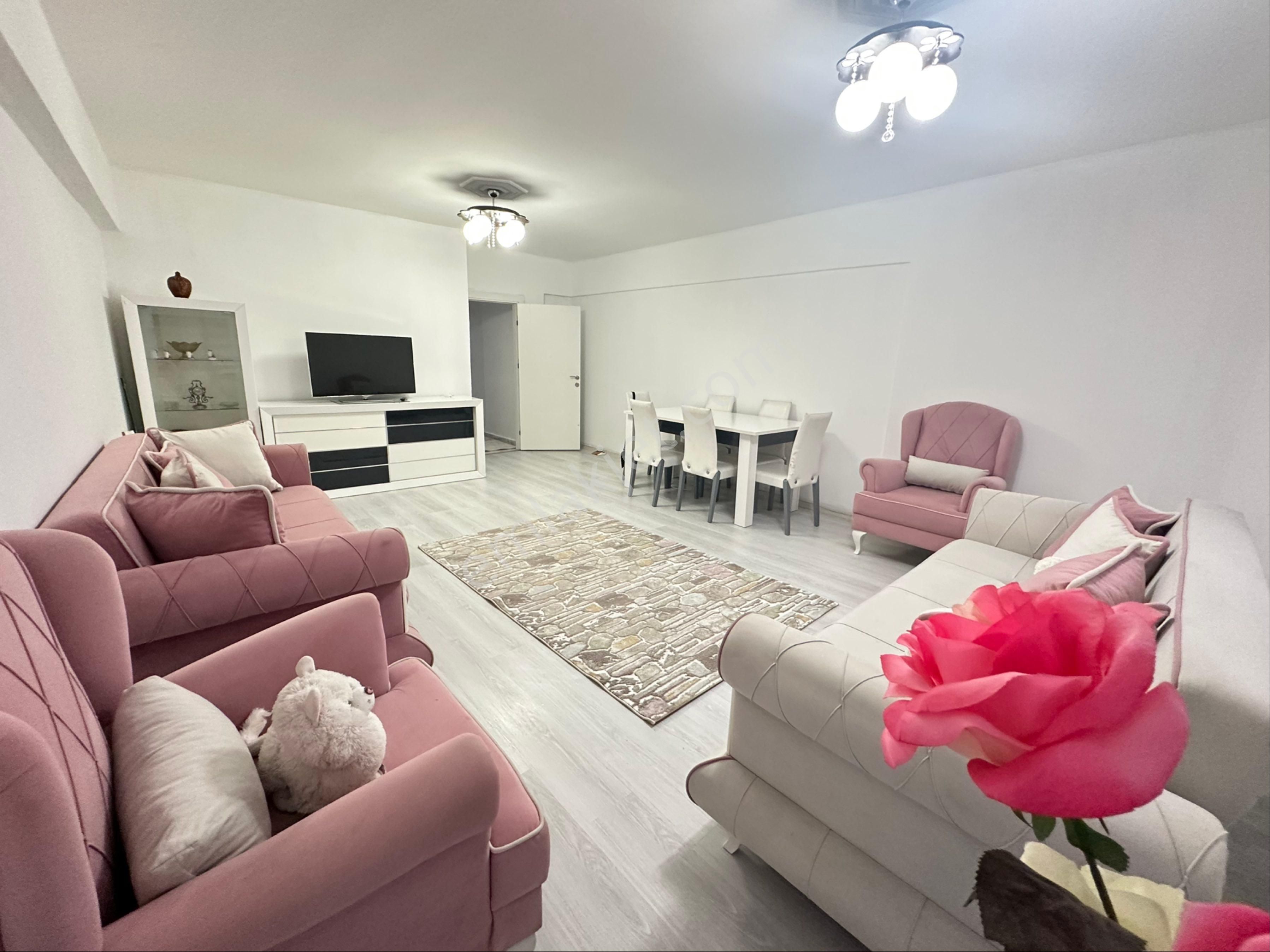 Sivrihisar Caddesi Üzerinde Full Eşyalı Arakat Daire