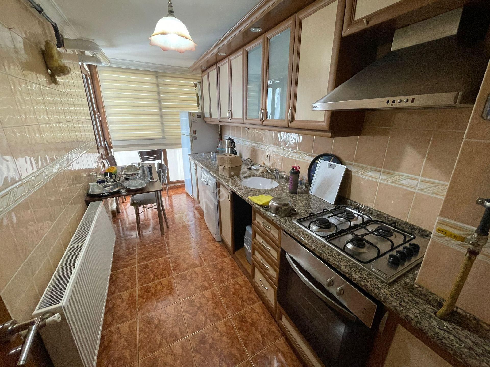 İnönü Caddesi Üzeri Üçyol Yakını Arakat Asansörlü Kiralık Daire