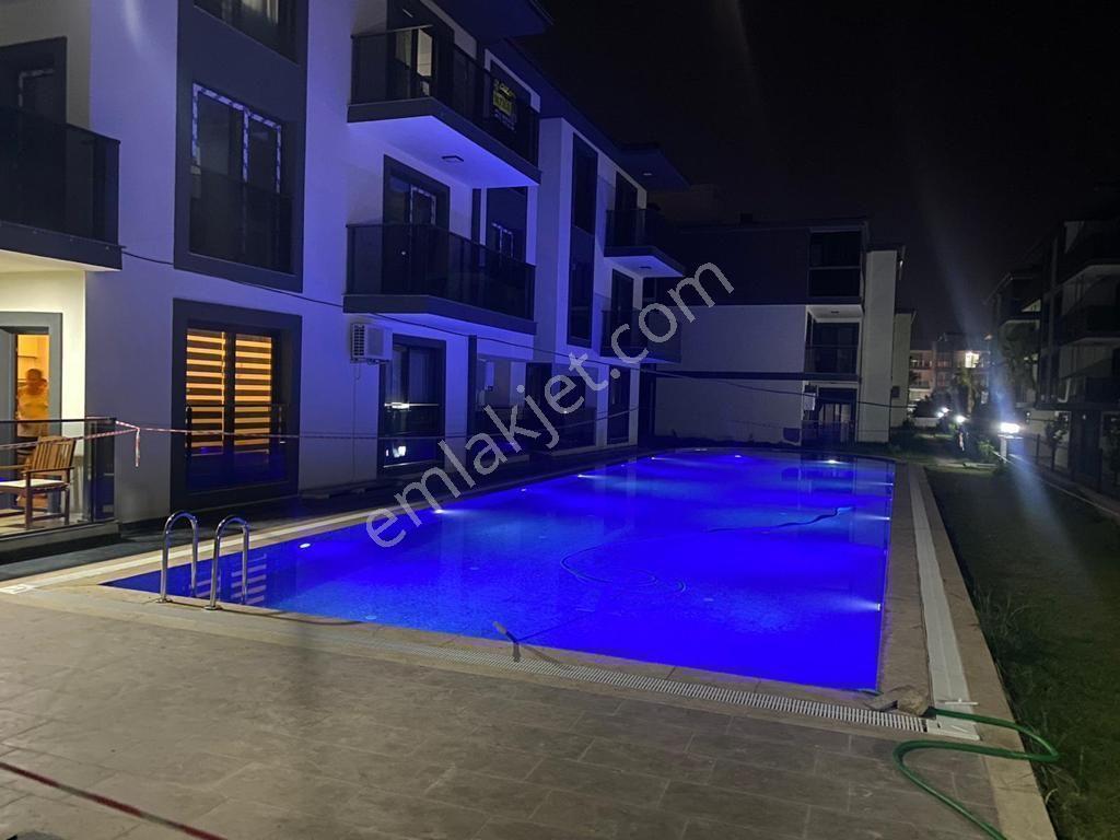 Kuşadası Davutlar Merkezde 2+1 3+1 Residans Havuzlu Lux Daireler - Görsel 23