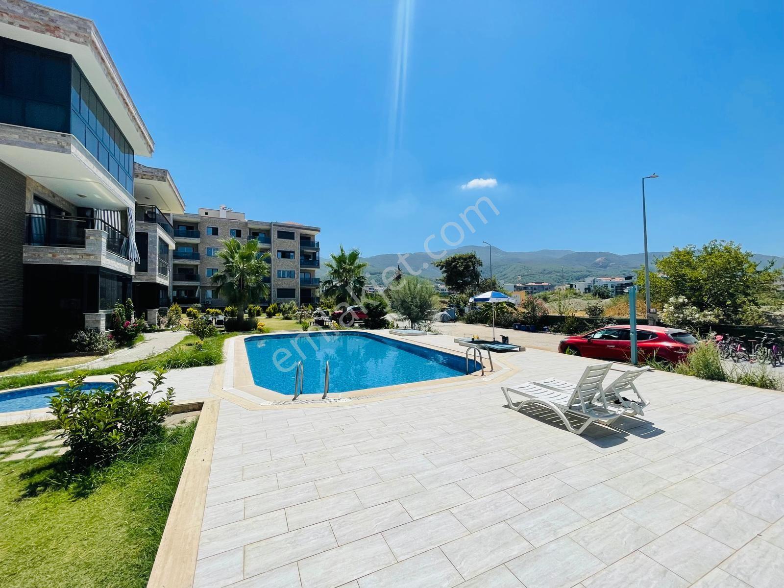 Davutlar Milli Park’a Yakın Elit Güvenlikli Havuzlu Otoparklı Sitede 2+1 90m2 Arakat Daireler - Görsel 2