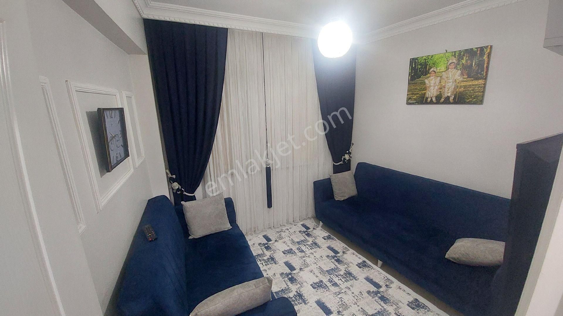 Harmantepeçelenksokakta Satılık 1+1 Daire