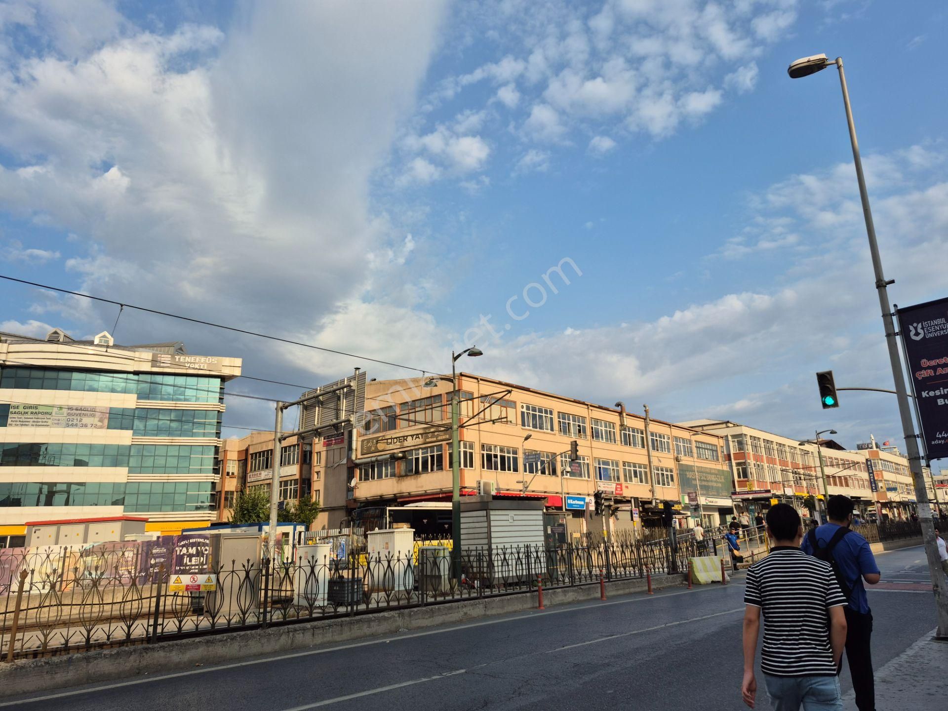 Molla Team'den Topçular San.sitesinde 55 M2 Satılık Atölye