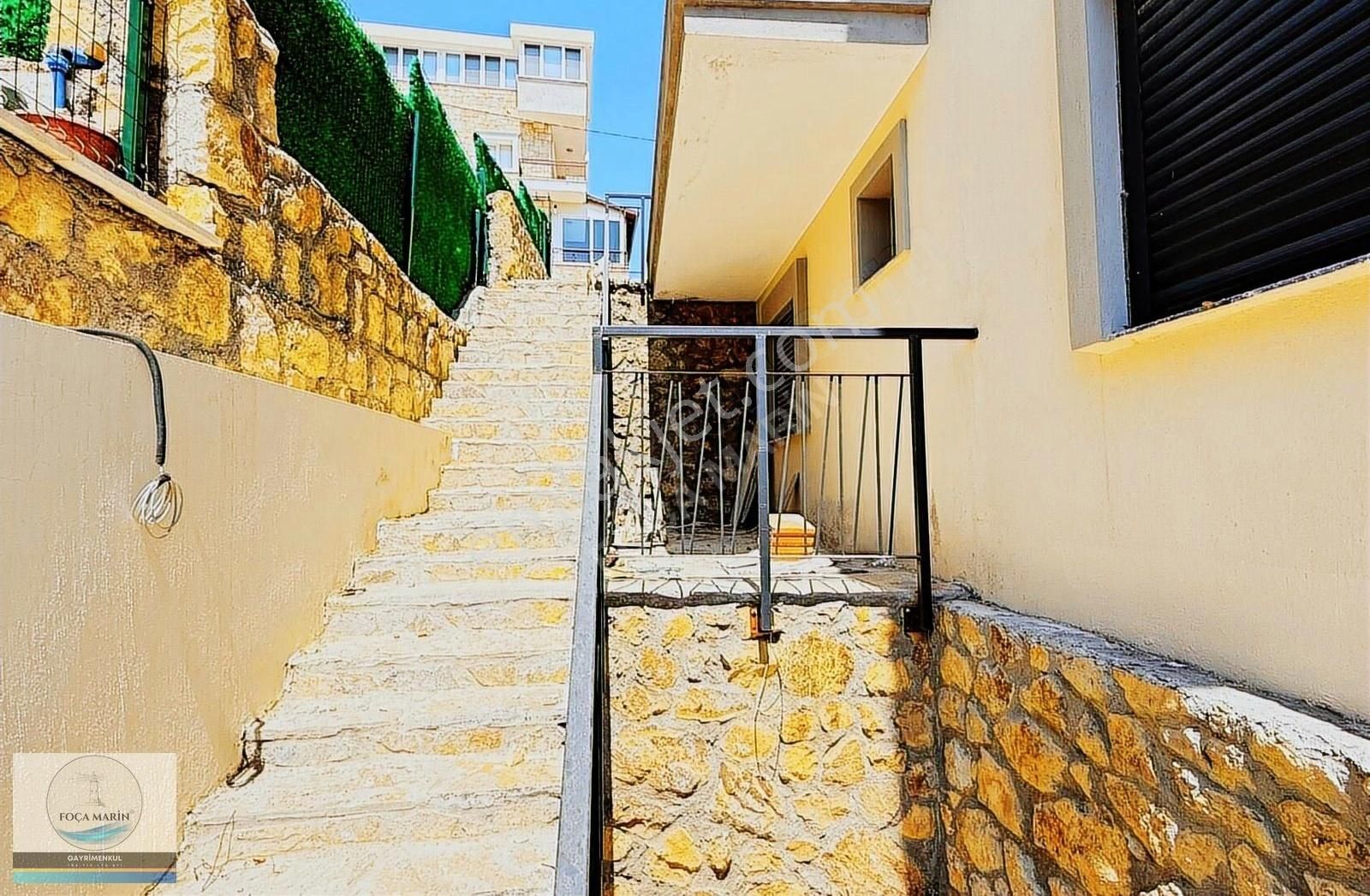 Yenifoça M.k. Atatürk Mh. Geniş Bahçeli 4+1 Tripleks Villa - Görsel 23