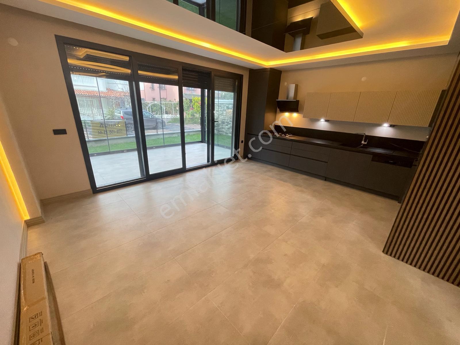 Poyraz Gayrimenkul'den Altınoluk'ta Satılık Sıfır Deniz'e Çok Yakın Villa - Görsel 7