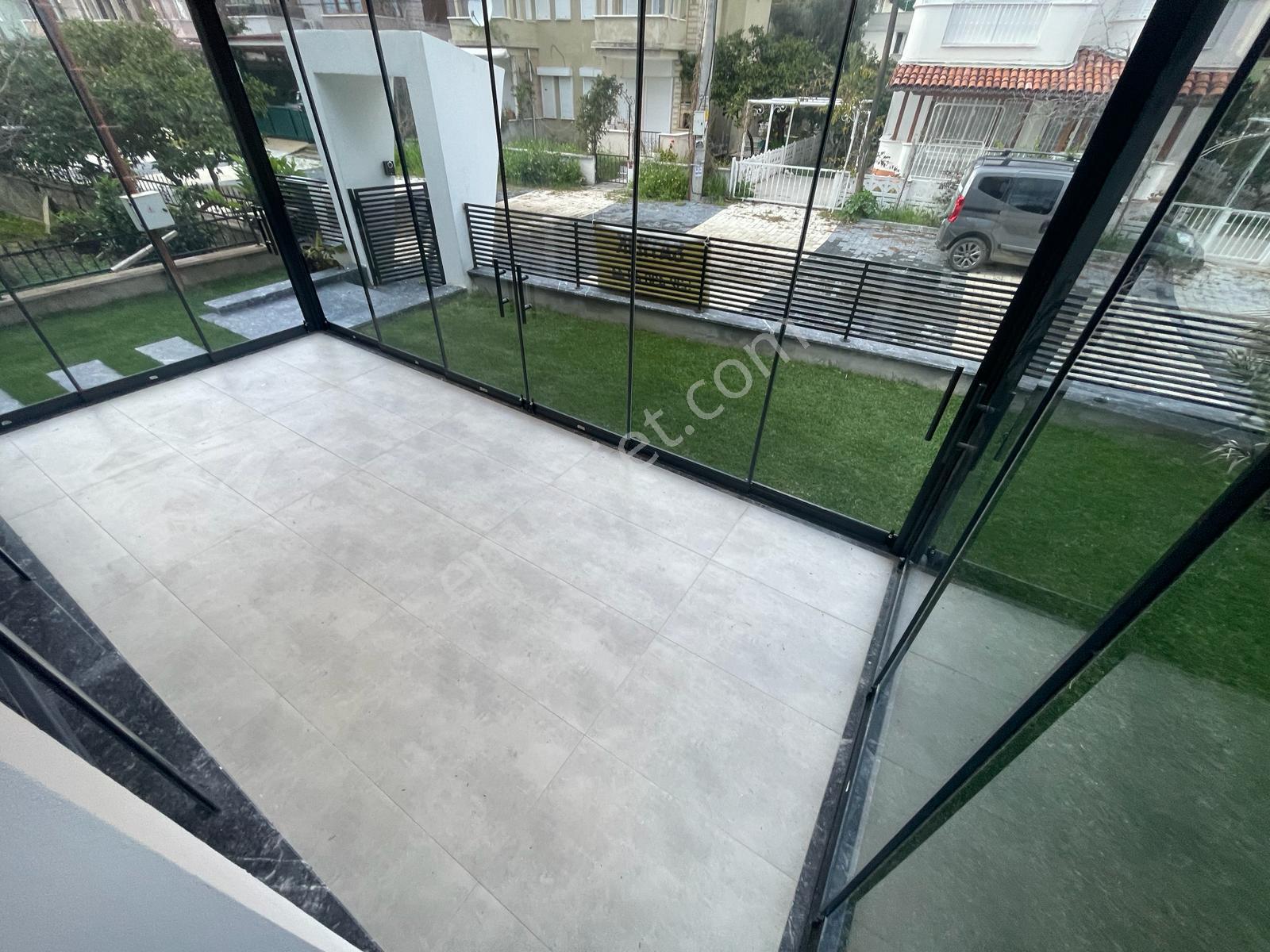 Poyraz Gayrimenkul'den Altınoluk'ta Satılık Sıfır Deniz'e Çok Yakın Villa - Görsel 14