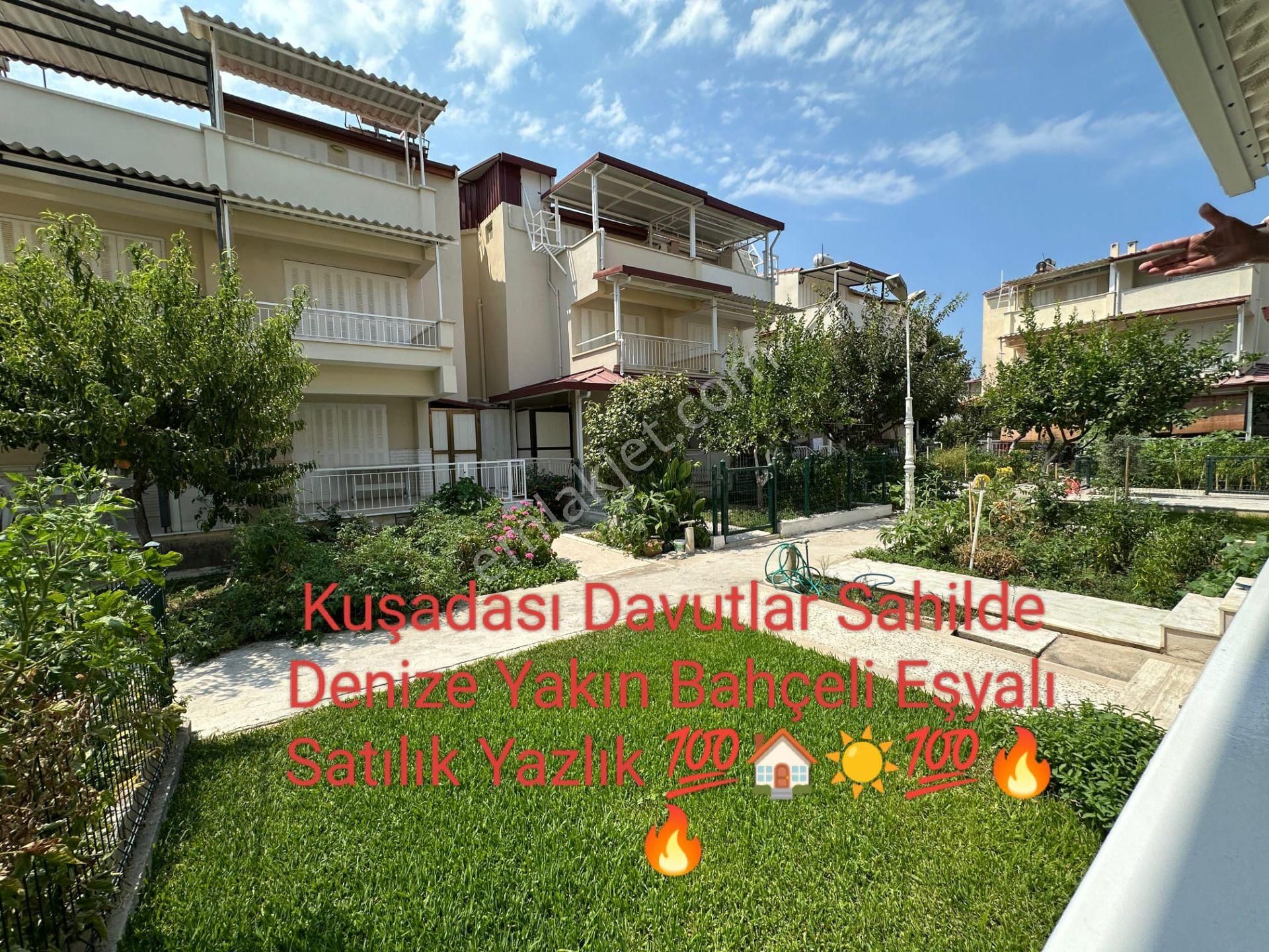 Kuşadası Sahil Sitelerinde Denize Yakın Bahçeli Eşyalı Yazlık