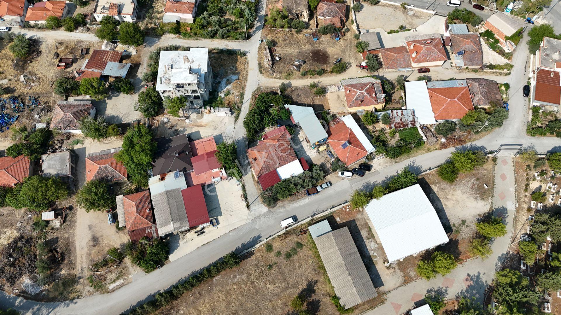 Bakan Gm'den Pamukkale Irlıganlı'da Satılık İçinde Ev Olan Arsa - Görsel 6