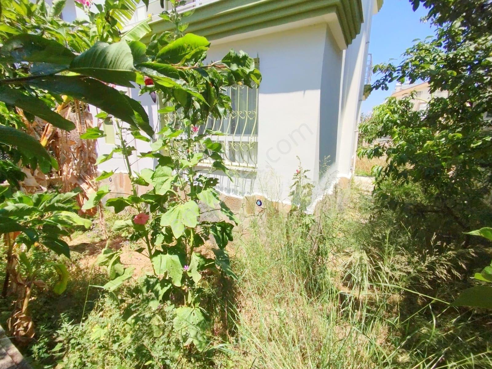 Kuşadası Davutlar Sahil Sitelerinde 4+1 120m2 Eşyalı Tripleks Viila - Görsel 7