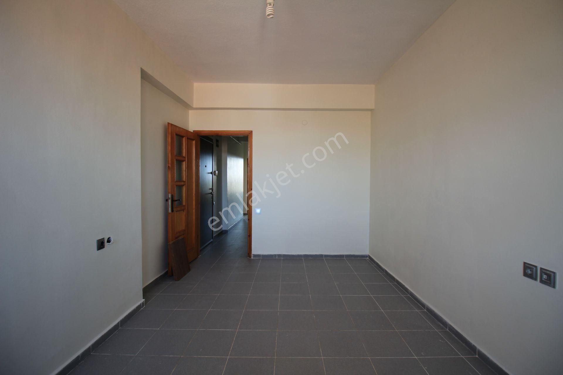 Esgyo'dan Atatürk Cad Üzeri Manzaralı Ve Bakımlı 2+1 Daire - Görsel 23