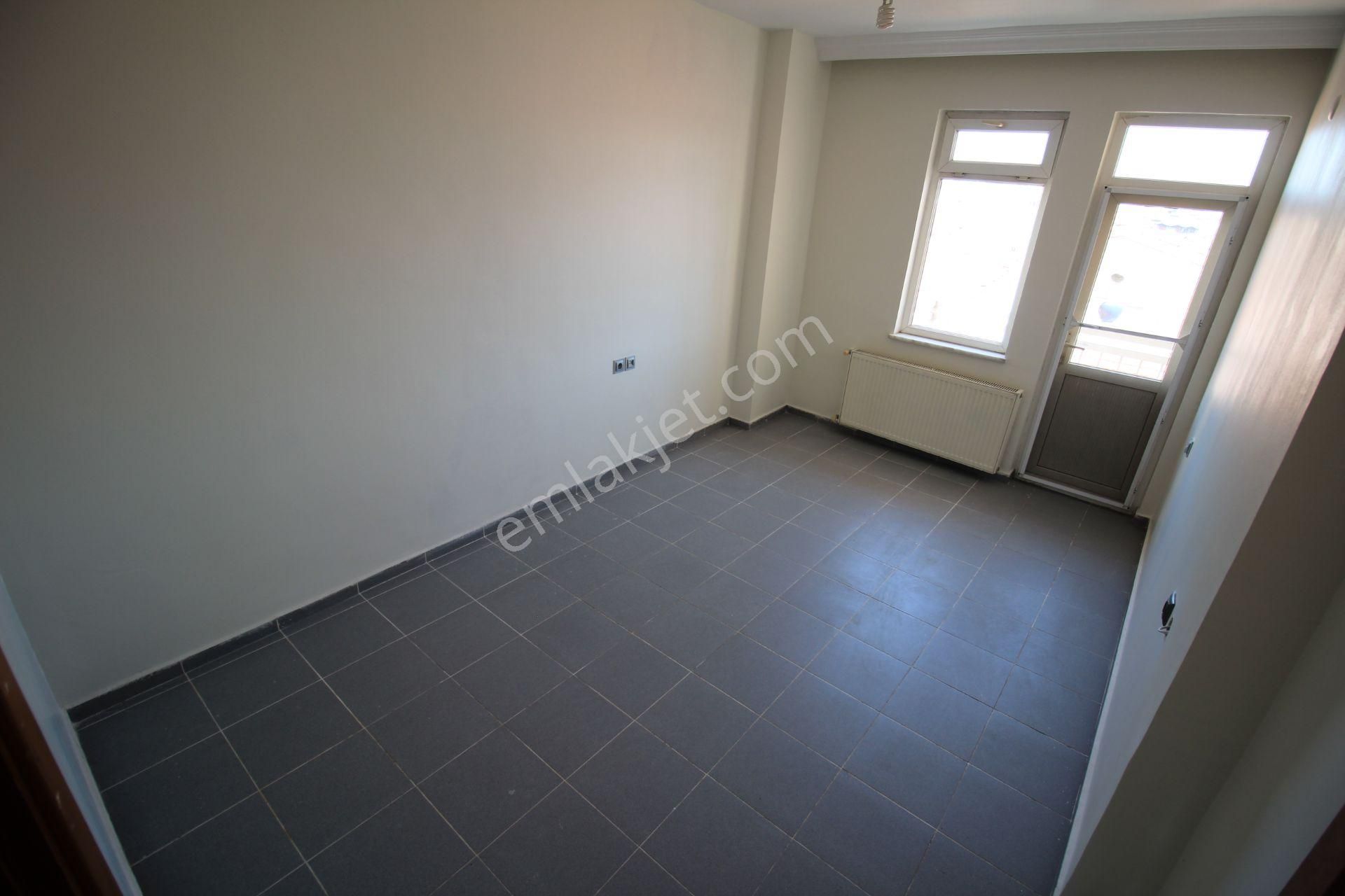 Esgyo'dan Atatürk Cad Üzeri Manzaralı Ve Bakımlı 2+1 Daire - Görsel 21