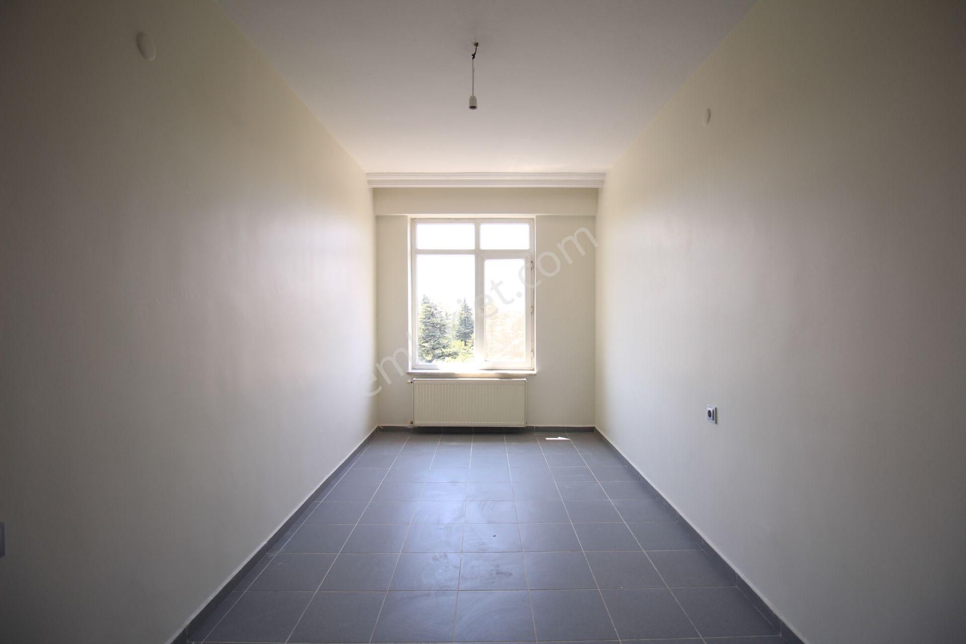 Esgyo'dan Atatürk Cad Üzeri Manzaralı Ve Bakımlı 2+1 Daire - Görsel 20