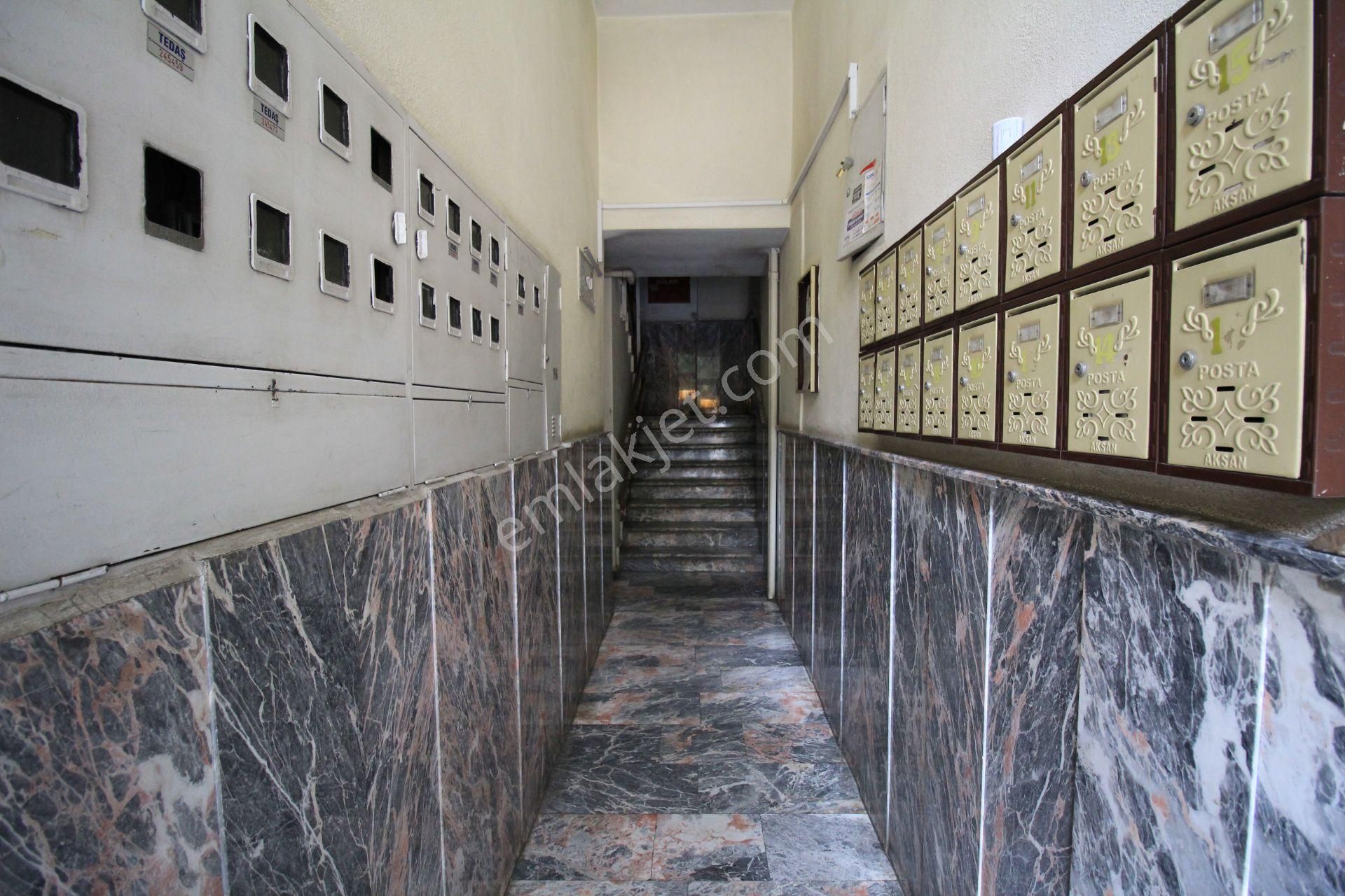 Esgyo'dan Atatürk Cad Üzeri Manzaralı Ve Bakımlı 2+1 Daire - Görsel 3