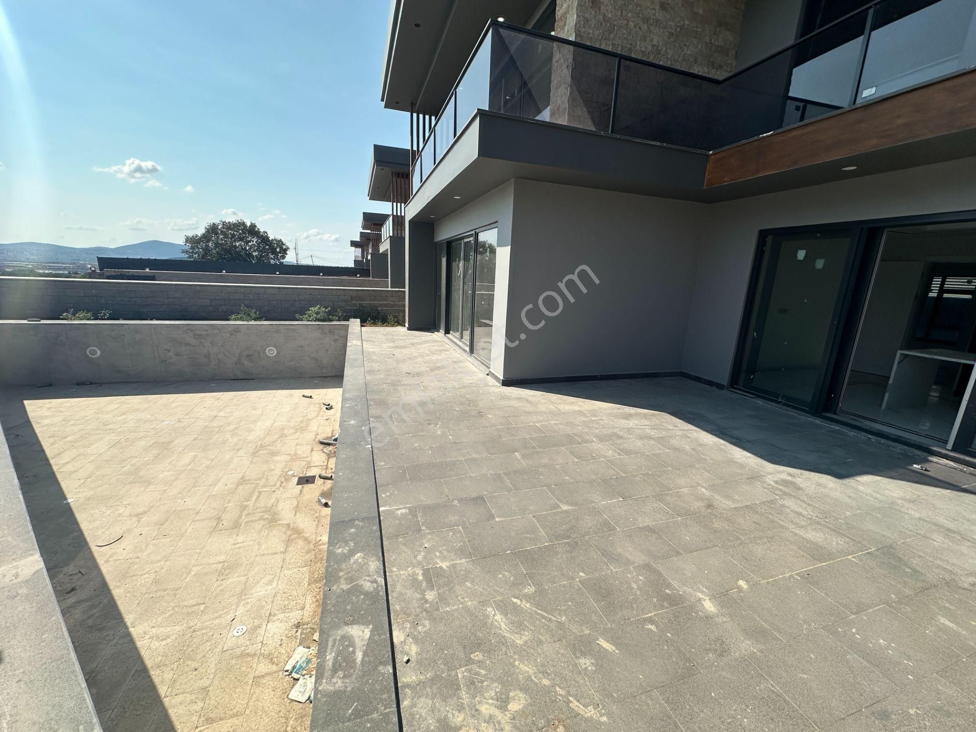 Tuzla Tepeörenin Ultra Lüks Projesi, Özel Dekorlu Satılık Villa - Görsel 8