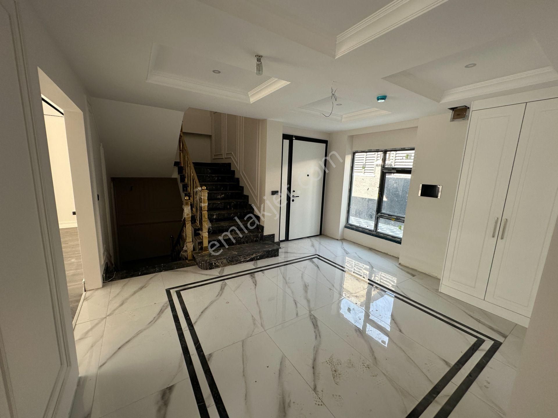 Tuzla Tepeörenin Ultra Lüks Projesi, Özel Dekorlu Satılık Villa - Görsel 9