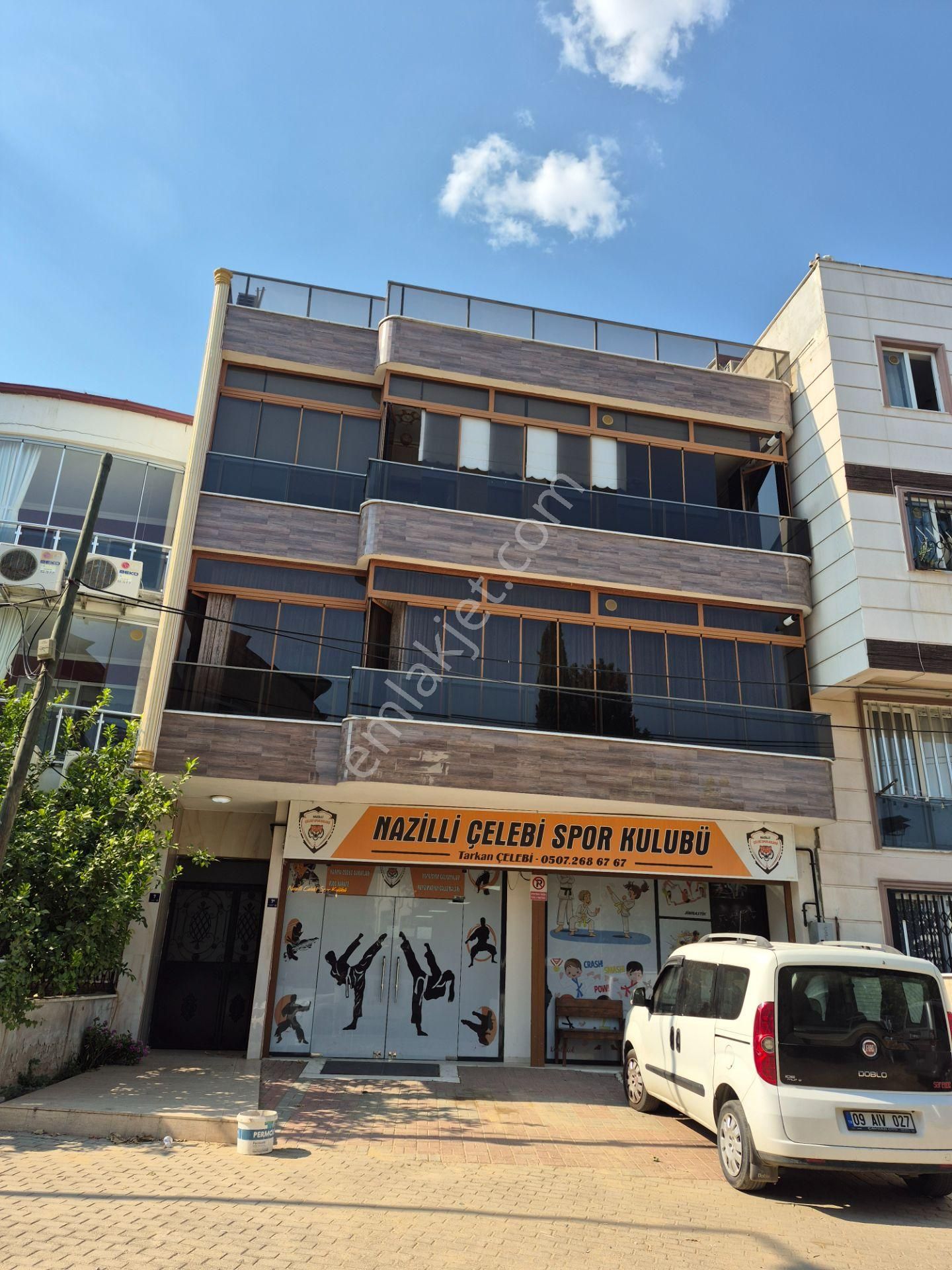 Aydoğdu Mah.'de 2+1 Eşyalı Kiralık Geniş Ve Lüks Daire