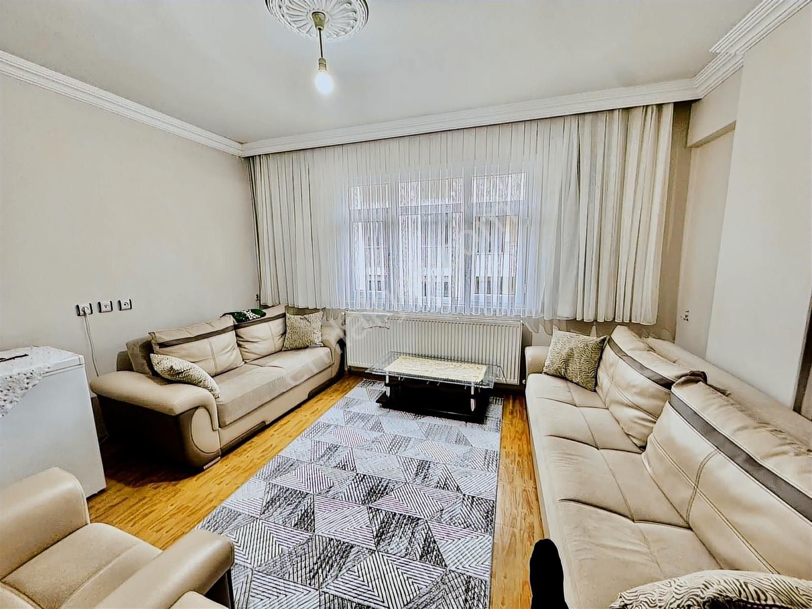 Alaçatı Dan S.gazi Esentepe Mah.nde 250 M2 2008 Yapımı Dubleks - Görsel 25