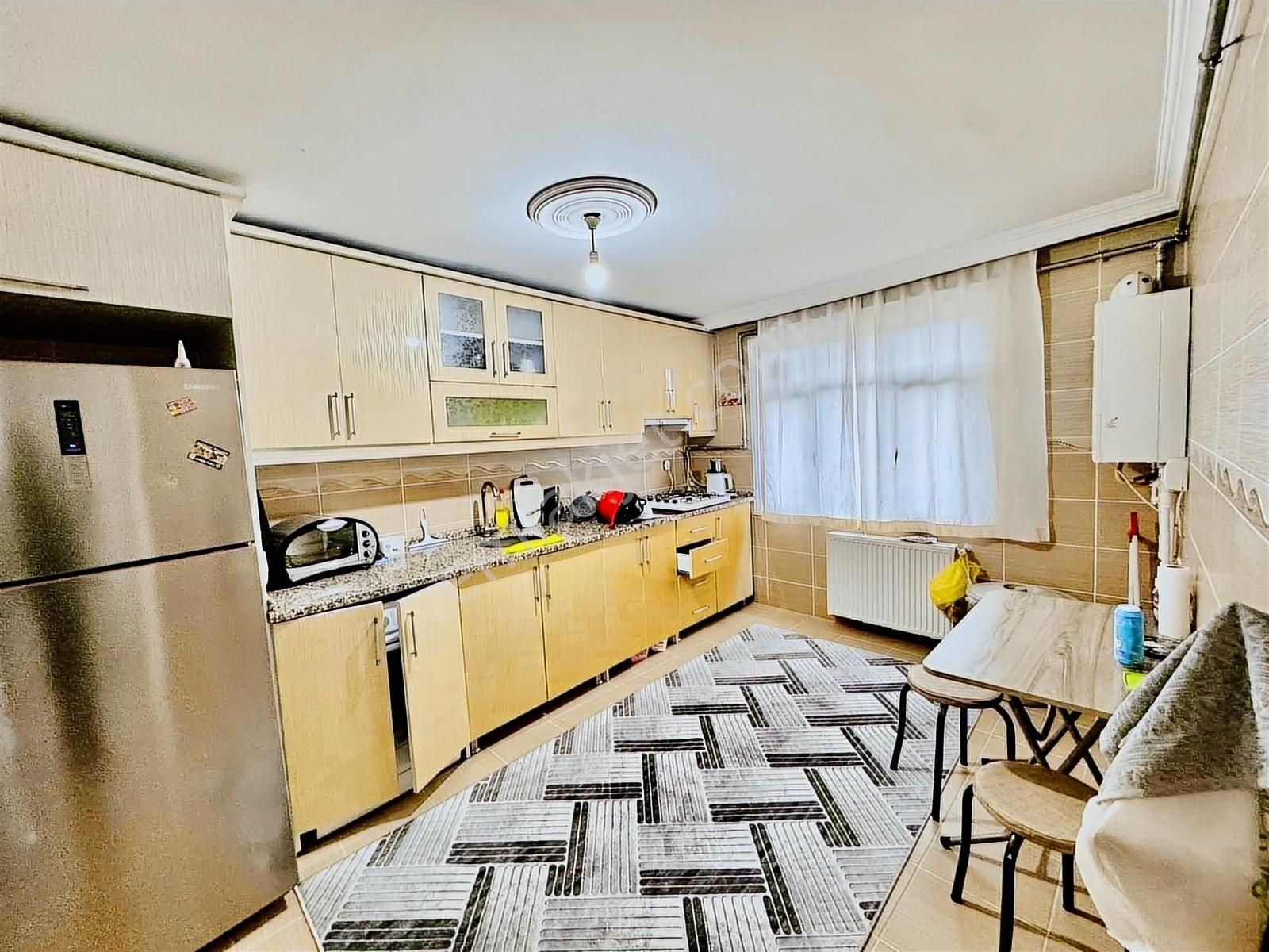 Alaçatı Dan S.gazi Esentepe Mah.nde 250 M2 2008 Yapımı Dubleks - Görsel 27