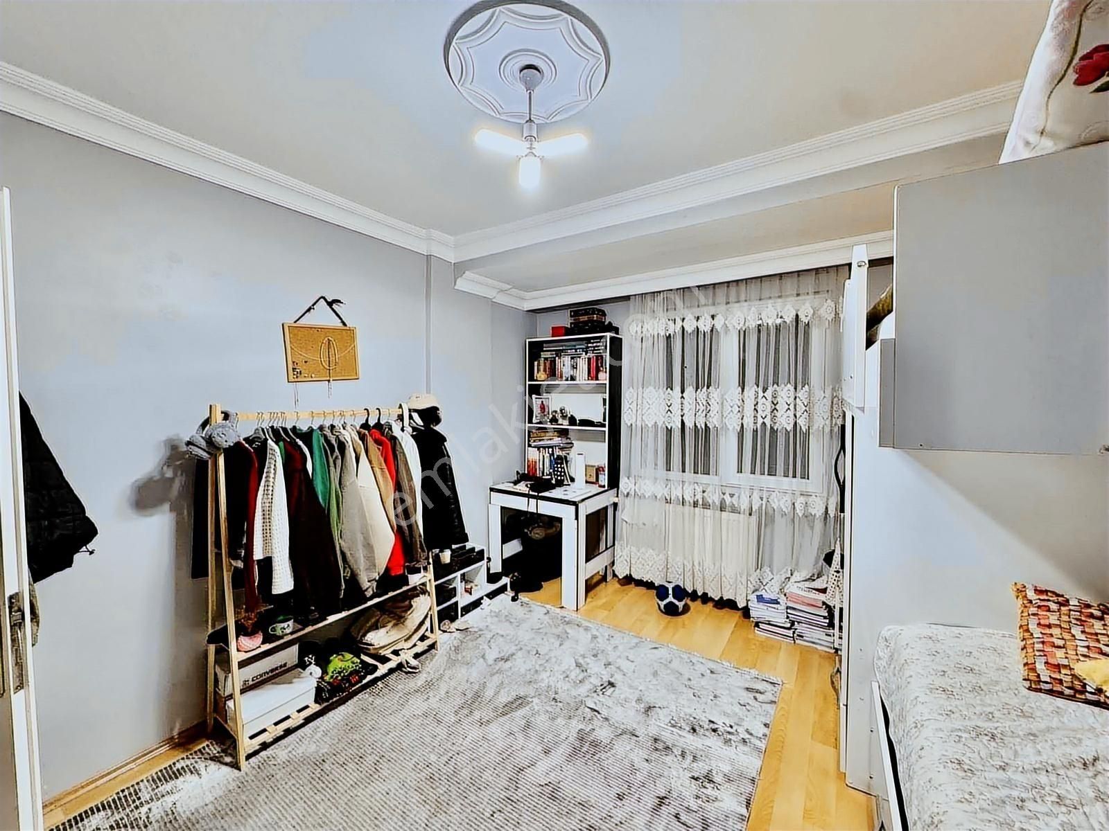 Alaçatı Dan Esentepe Mah.nde 200 M2 4+2 Masrafsız Dubleks Daire - Görsel 28