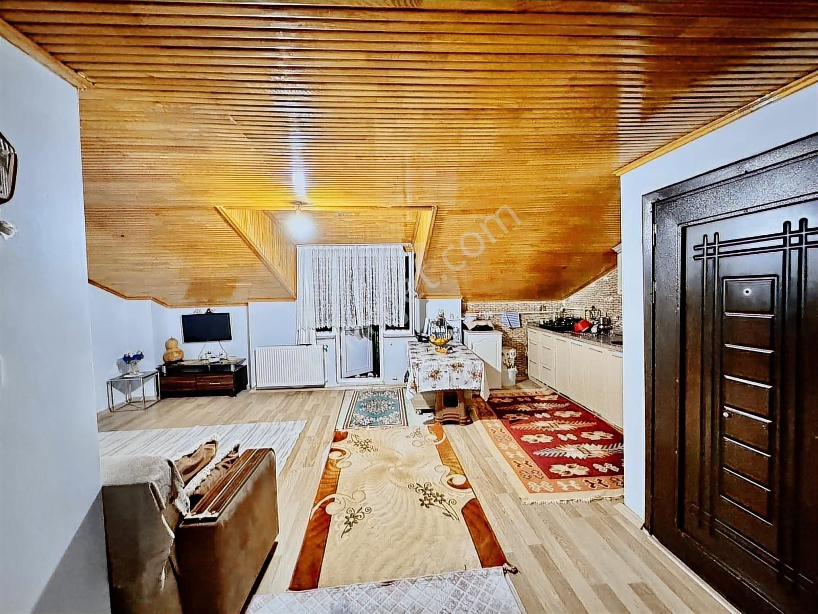 Alaçatı Dan Esentepe Mah.nde 200 M2 4+2 Masrafsız Dubleks Daire - Görsel 34