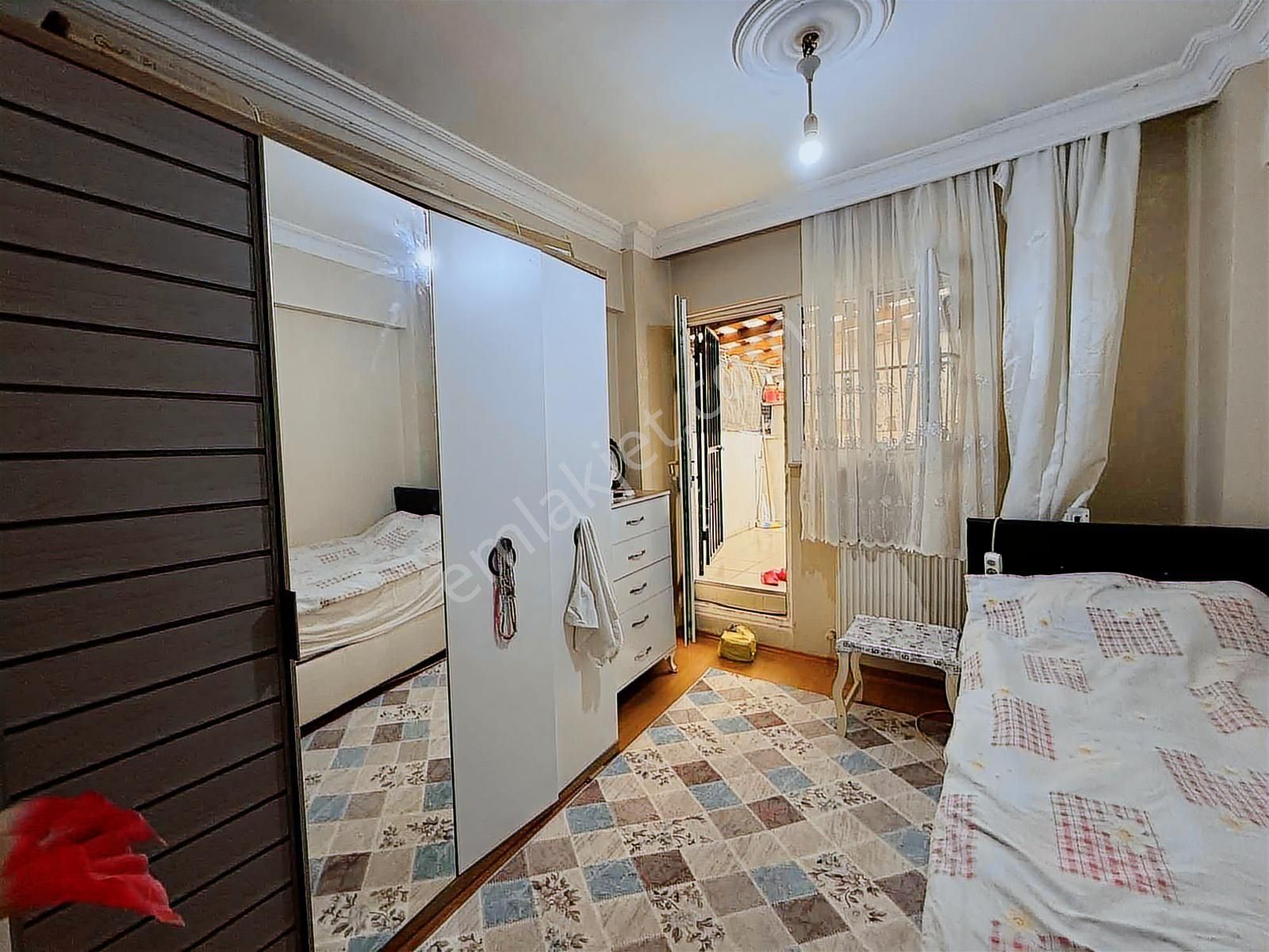 Alaçatı Dan Yunusemre Mah'nde Önü Arkası Bahçeli Hisseli Daire - Görsel 10