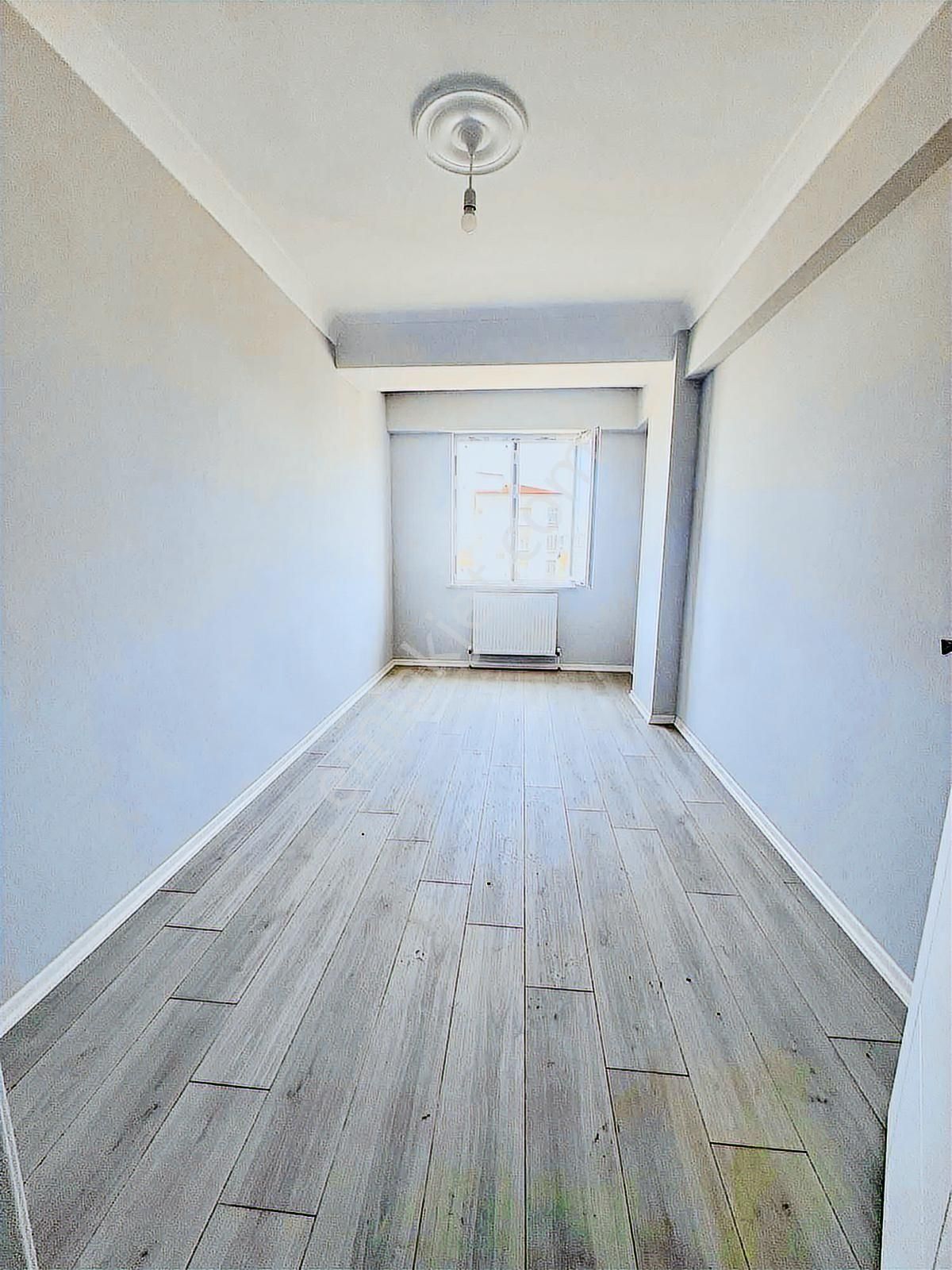Alaçatı Dan T.dağ Kapaklı'da Sıfır 3+1 135 M2 4. Kat Lüks Daire