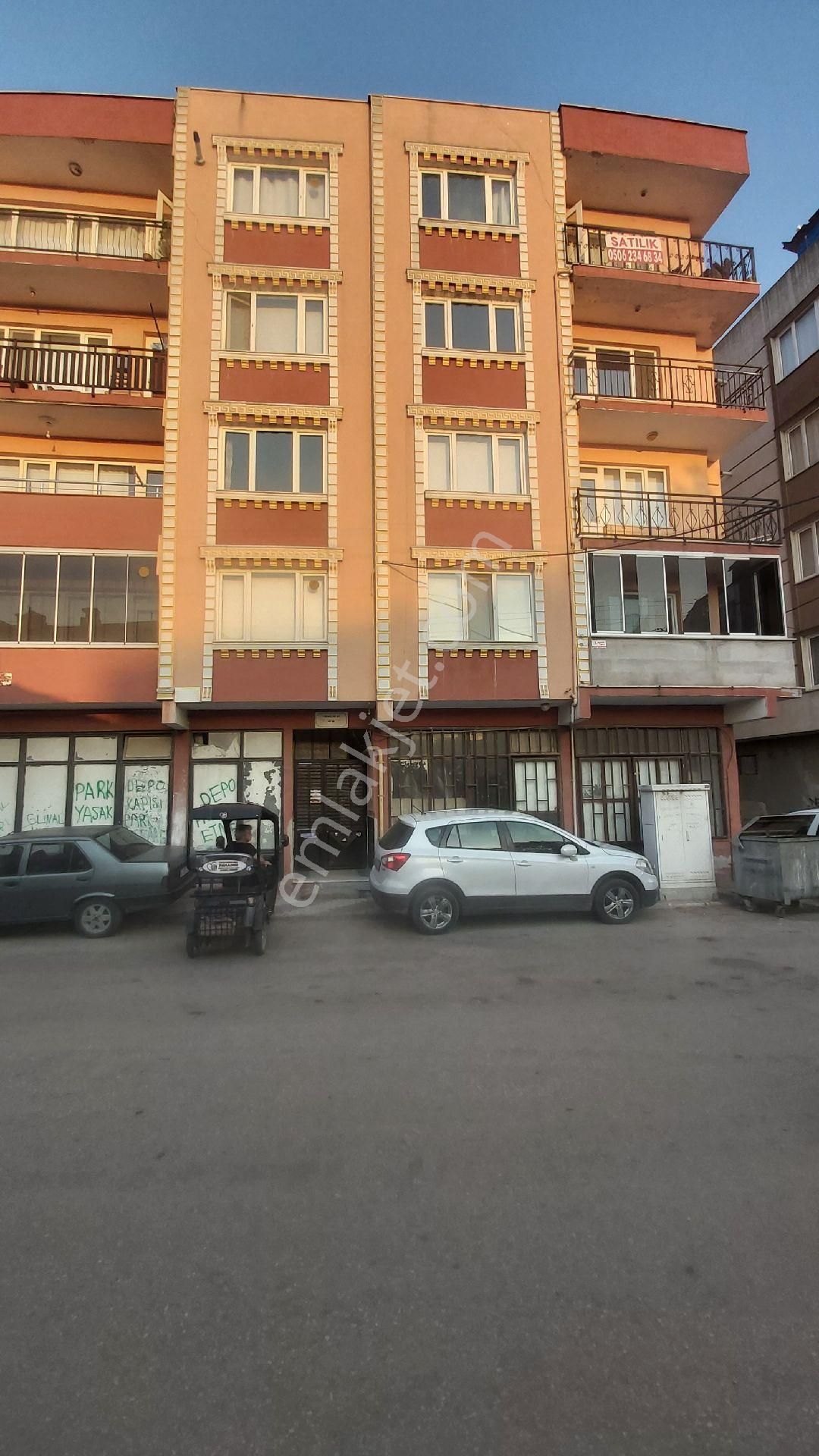 Masrafsız Cadde Üzerinde 2.kat Daire