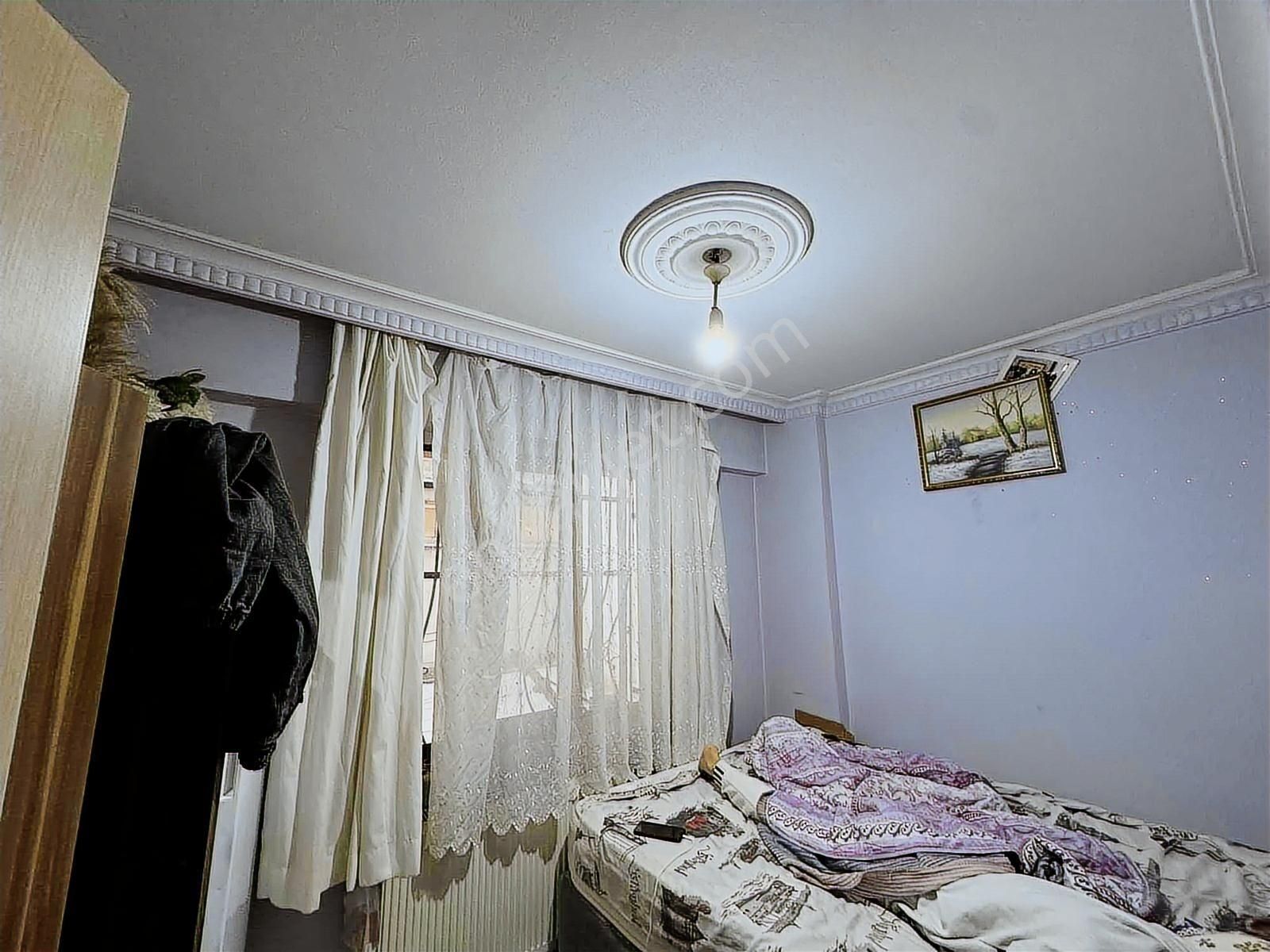 Alaçatı Dan Esentepe Mah'nde 10 Yaş.180 M2 Ters Dubleks Daire - Görsel 20